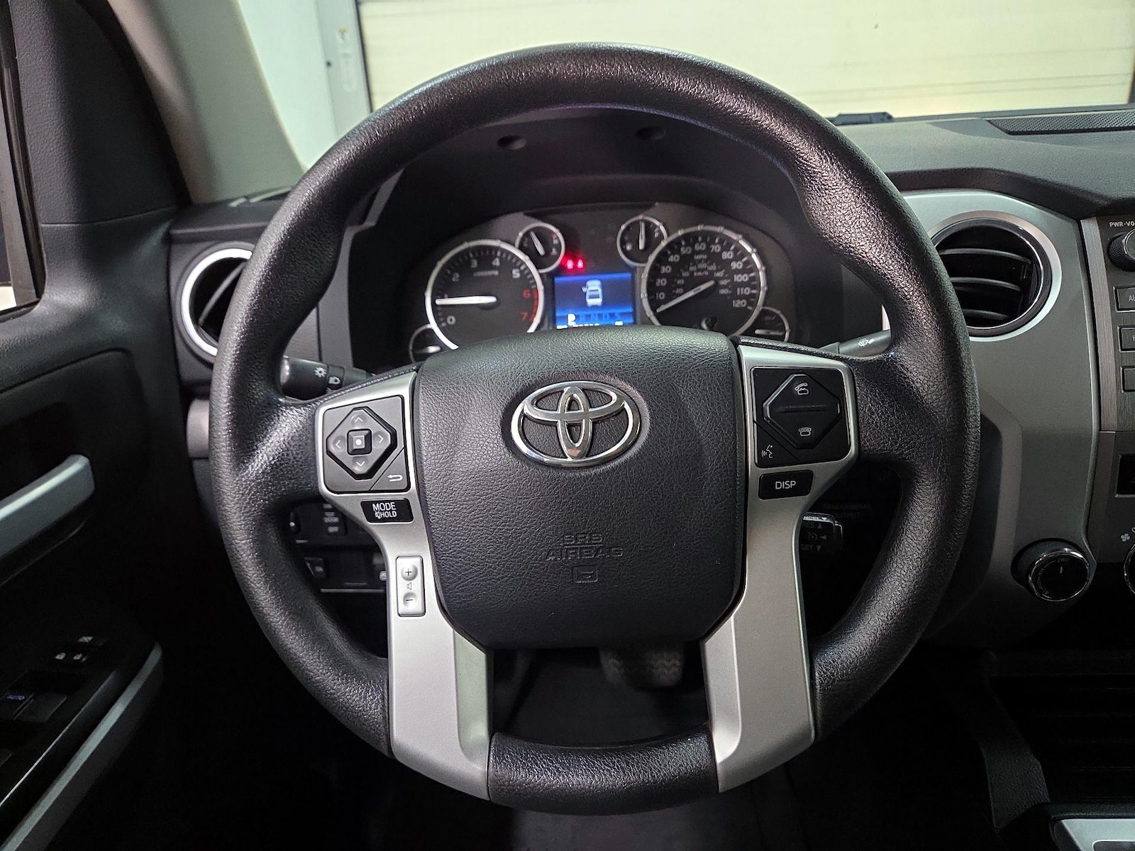 2017 Toyota Tundra SR5 - Photo 11