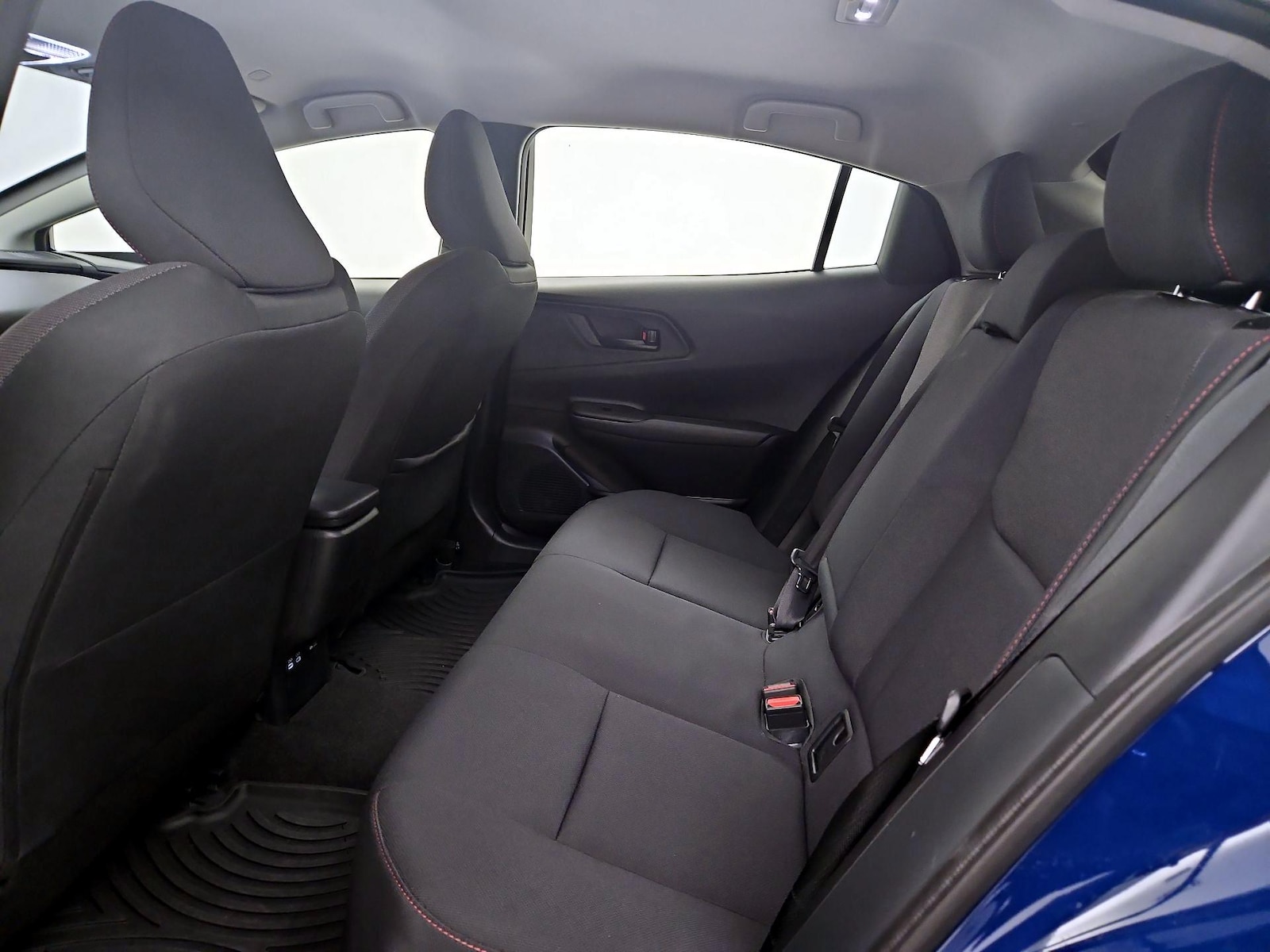 2026 Toyota Prius Plug-in Hybrid SE - Photo 20