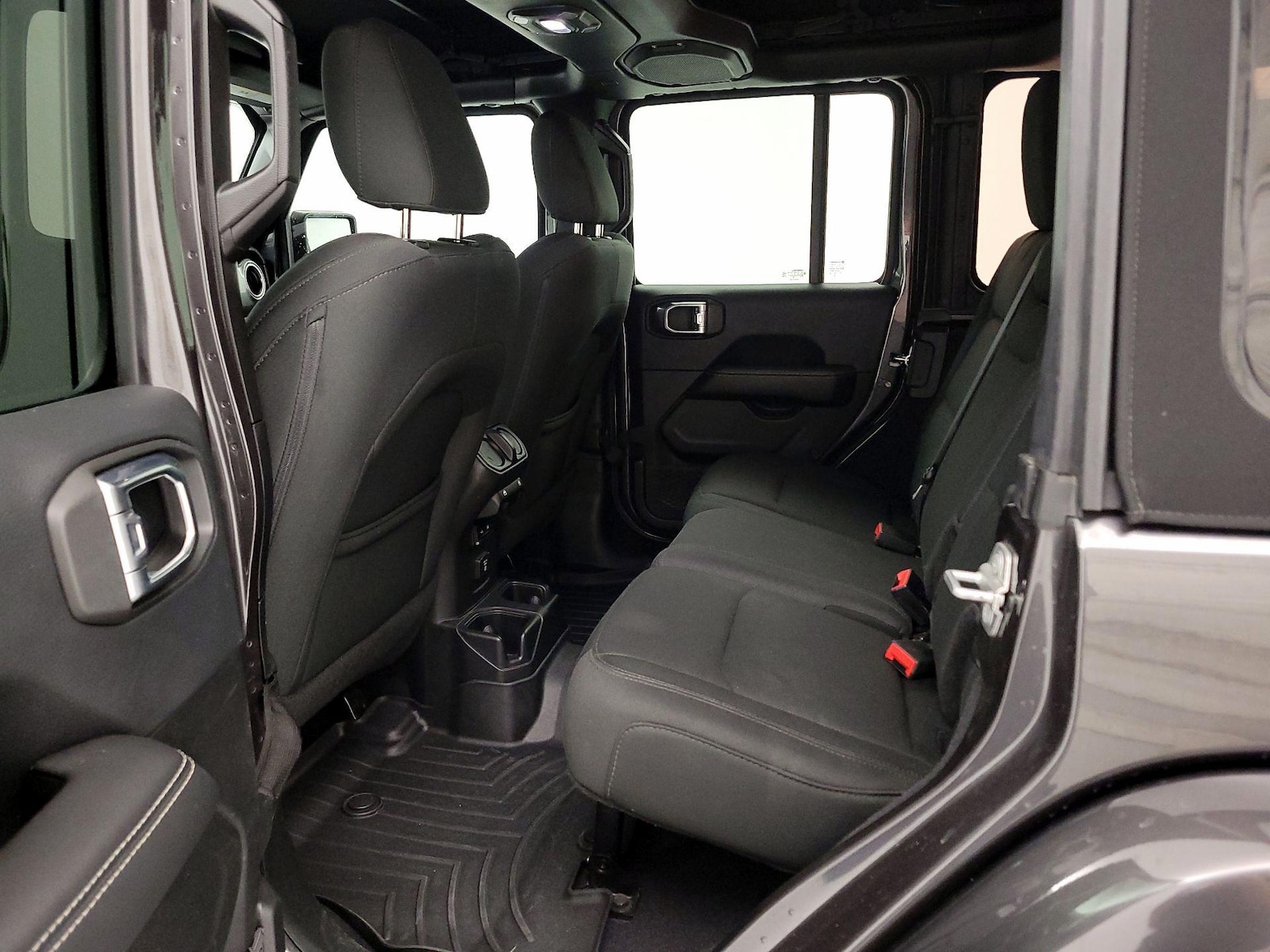 2018 Jeep All-New Wrangler Unlimited Sahara - Photo 12