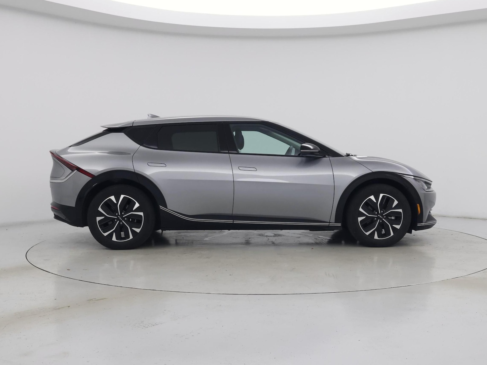 2023 Kia EV6 Wind - Photo 8