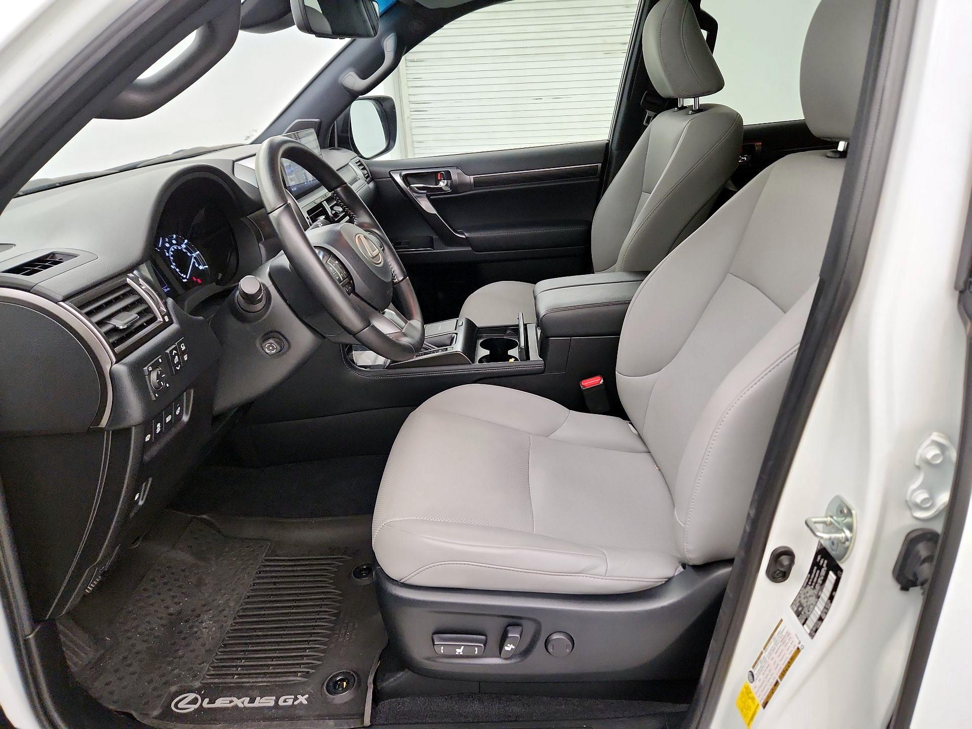 Thumbnail: 2023 Lexus GX - 11