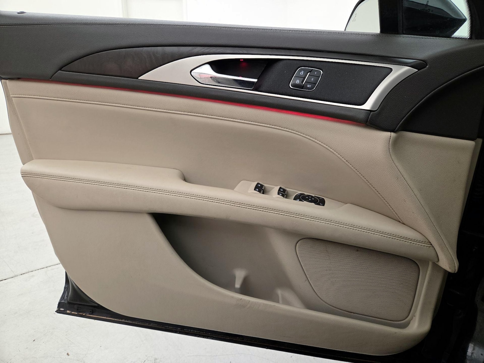 2017 Lincoln MKZ Select - Photo 13