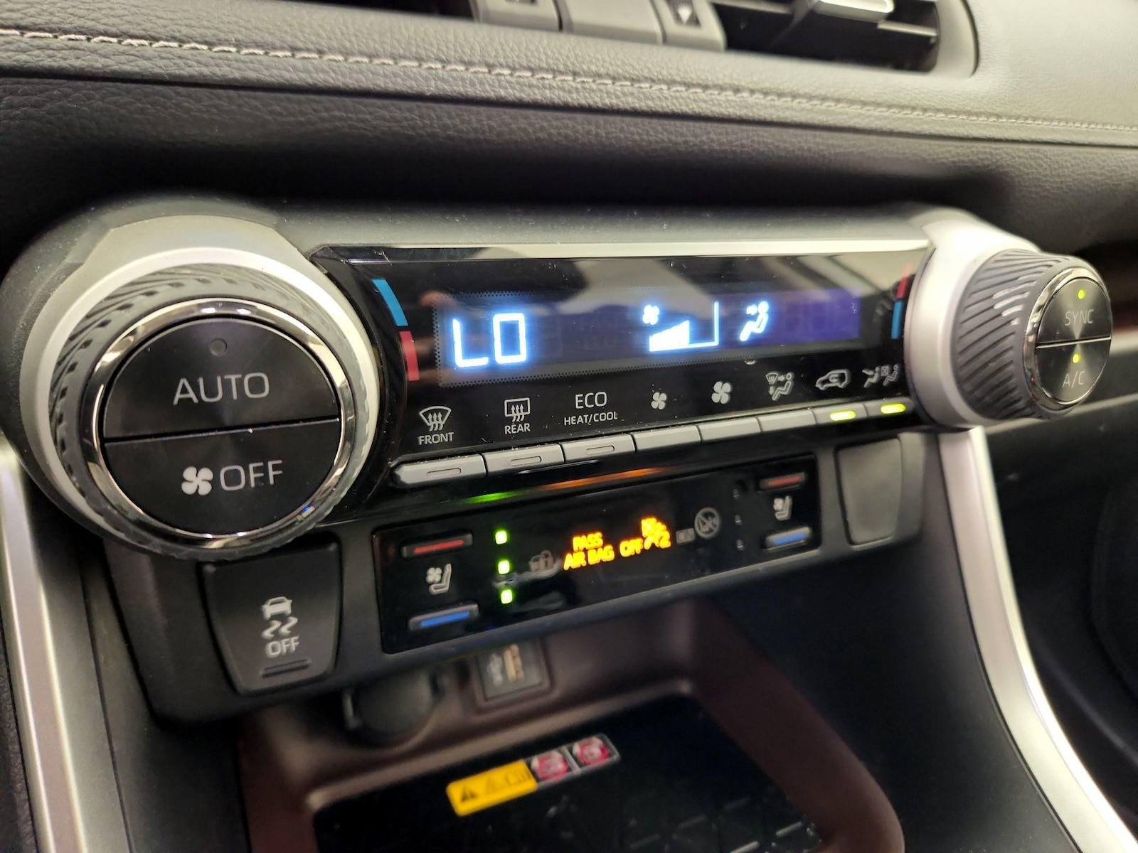 2023 Toyota RAV4 Limited - Photo 17