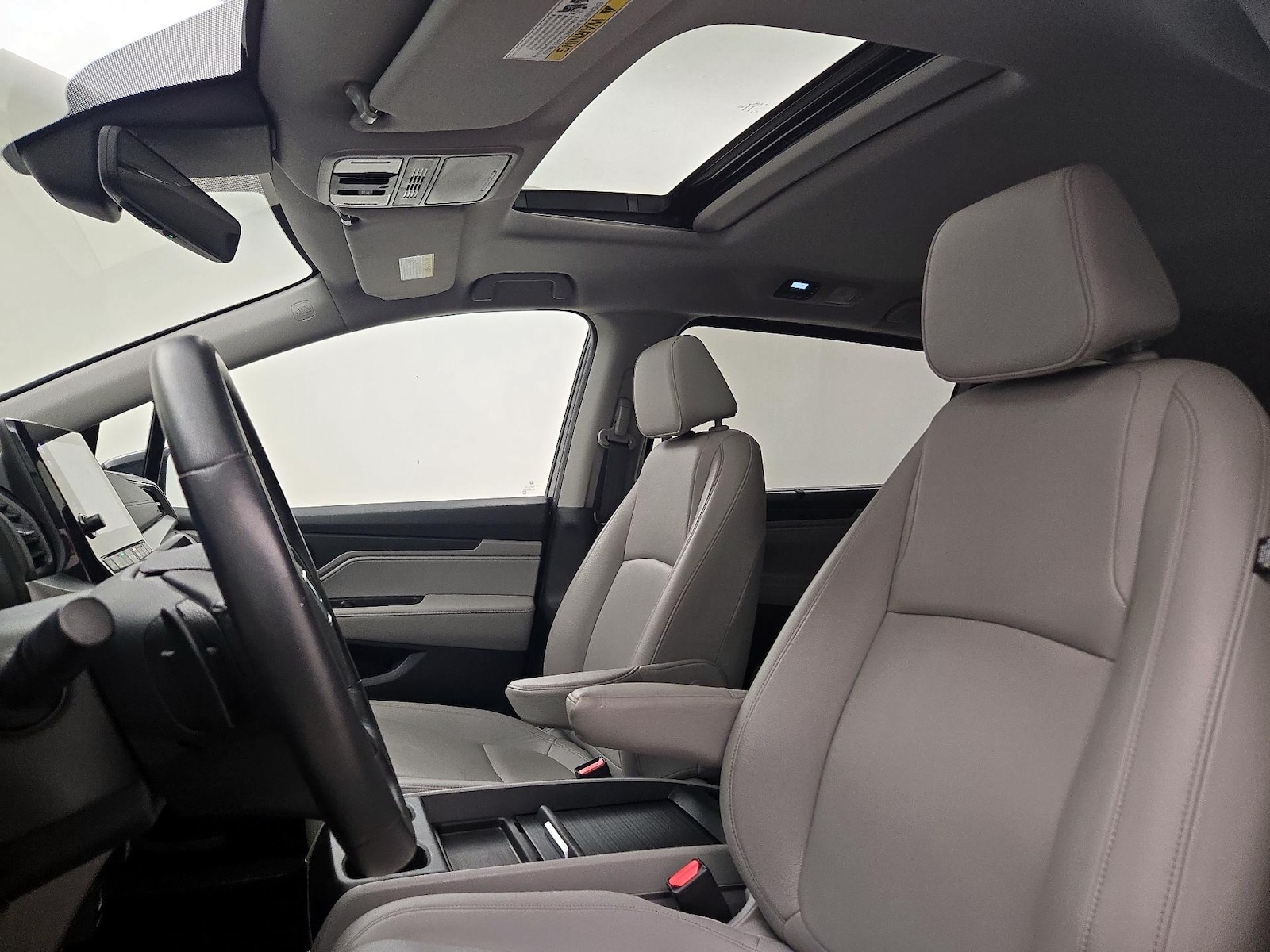 Sunroof(s) & Overhead Airbags