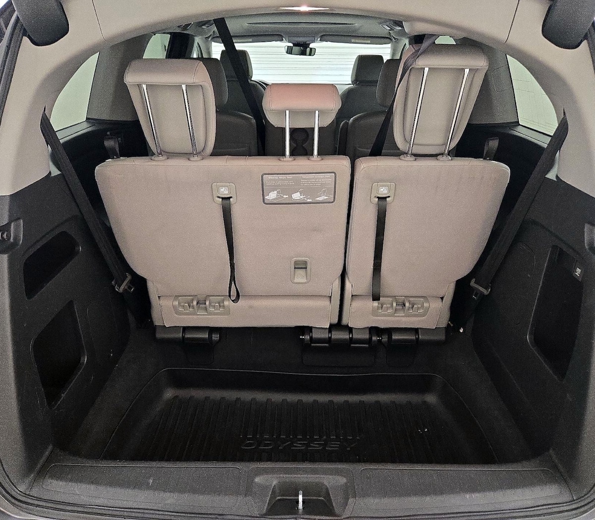 Trunk/Cargo (Seats Up)