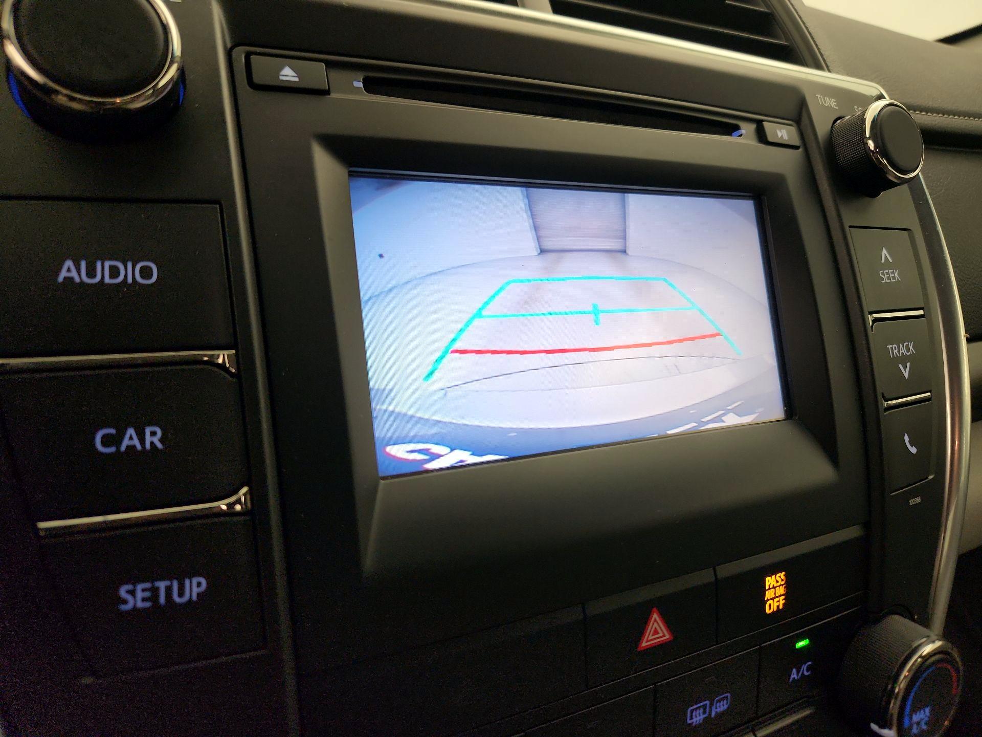 Thumbnail: 2015 Toyota Camry - 14