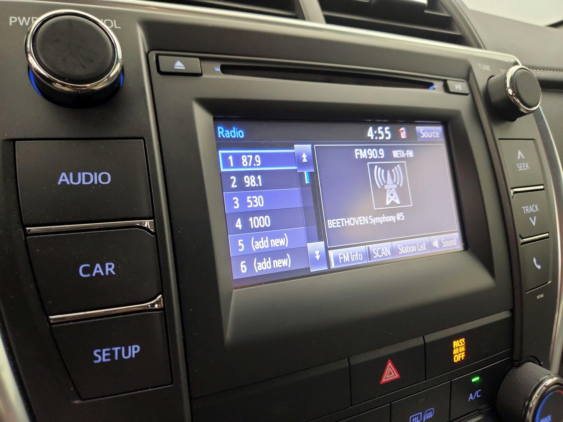 Thumbnail: 2015 Toyota Camry - 15