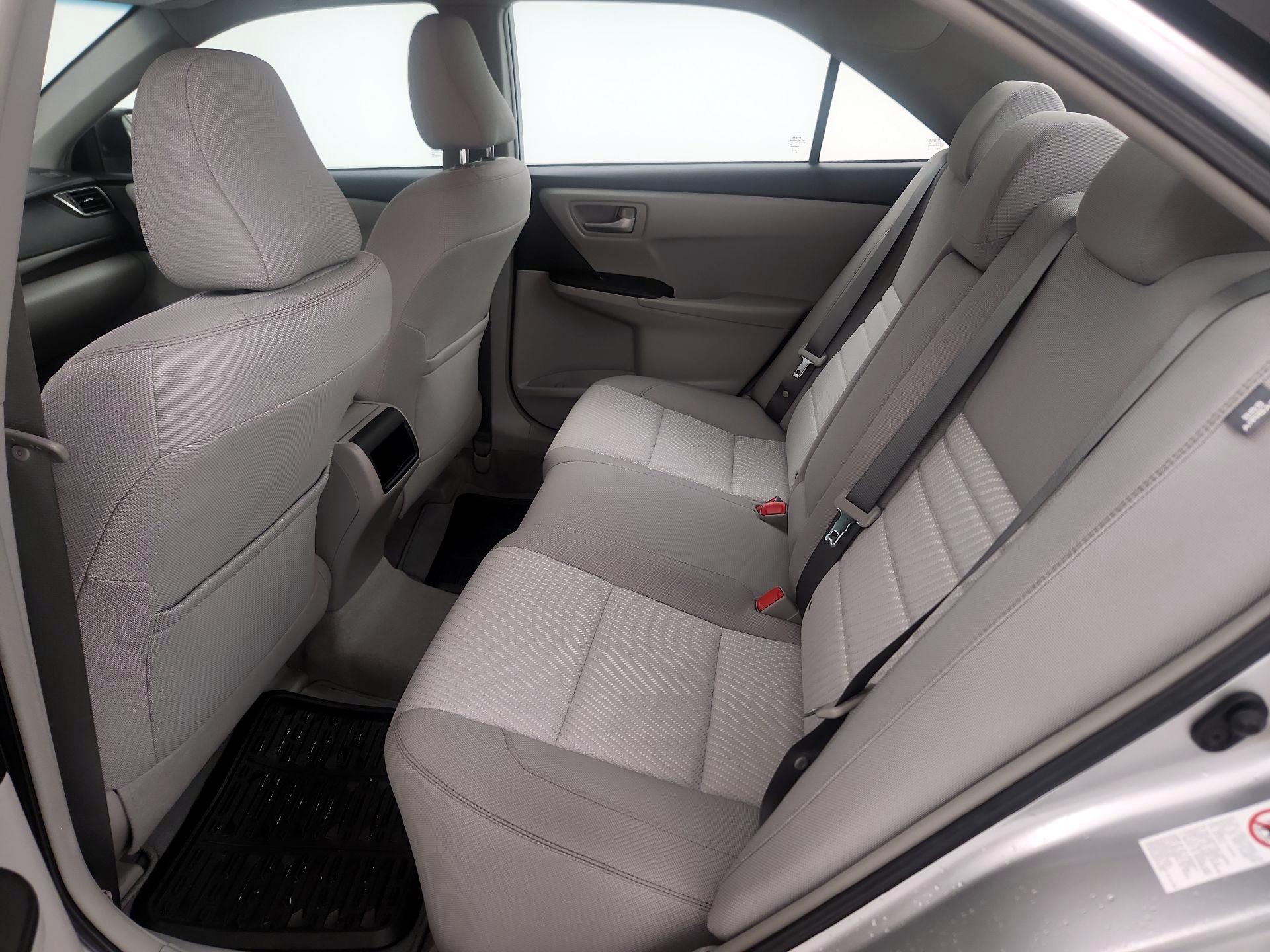 Thumbnail: 2015 Toyota Camry - 19