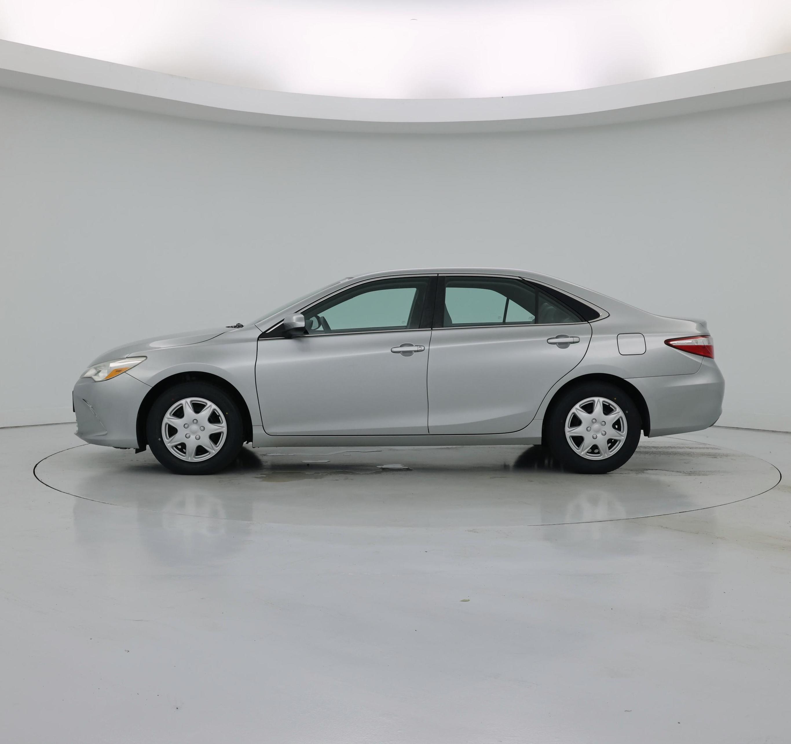 Thumbnail: 2015 Toyota Camry - 3