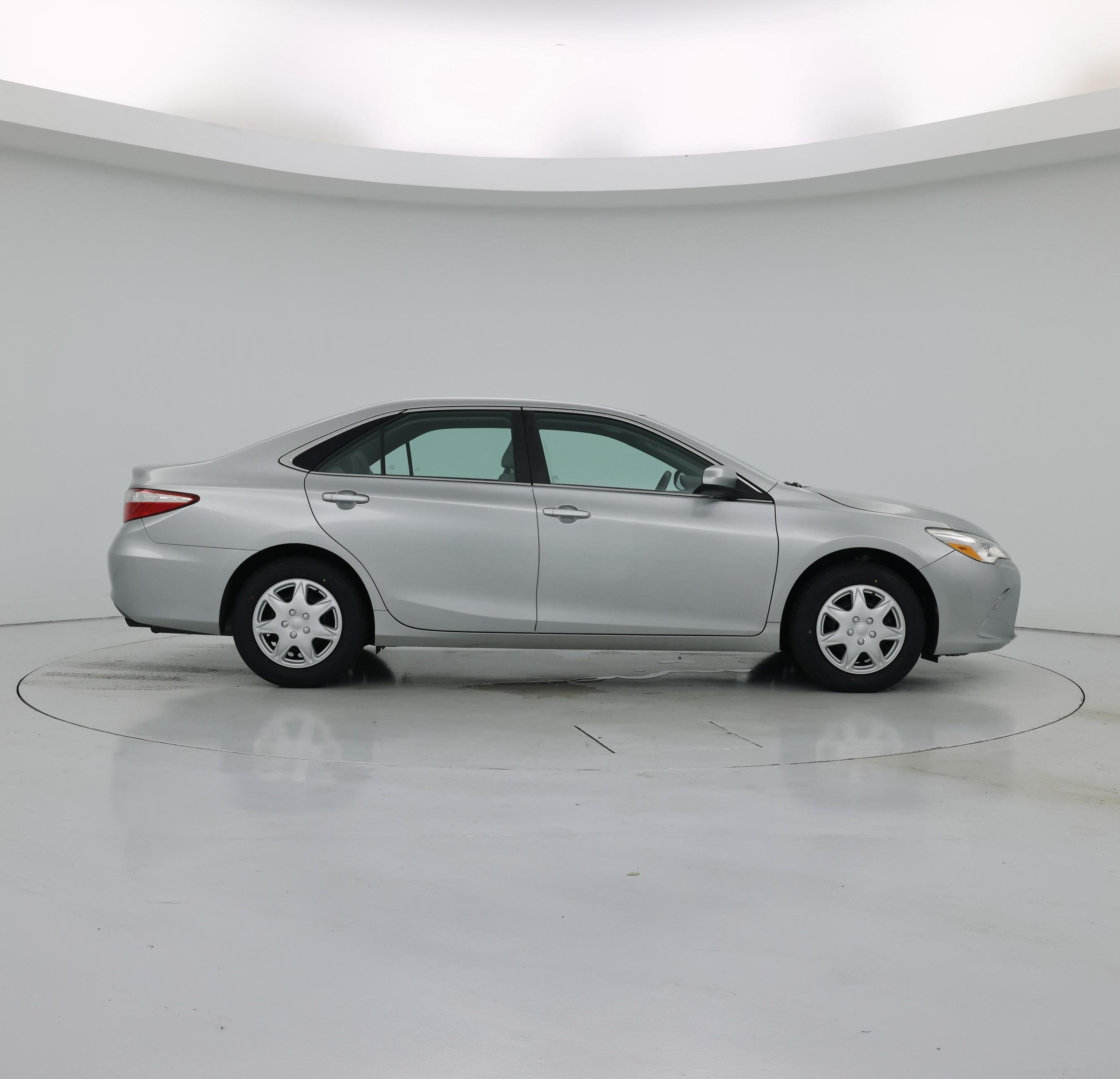 Thumbnail: 2015 Toyota Camry - 7