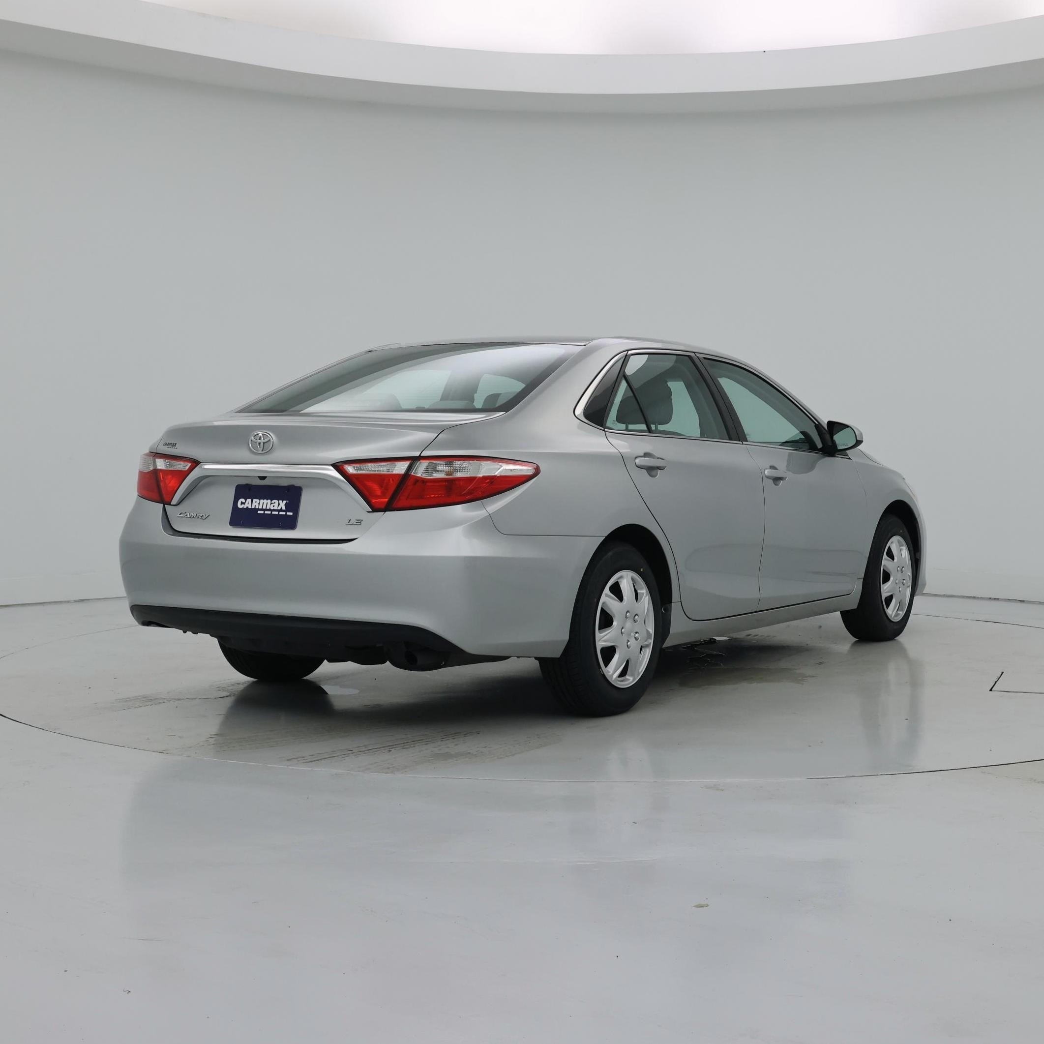 Thumbnail: 2015 Toyota Camry - 8