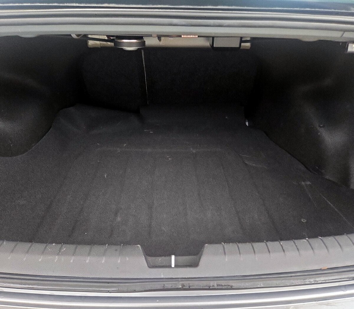 Trunk/Cargo (Seats Up)