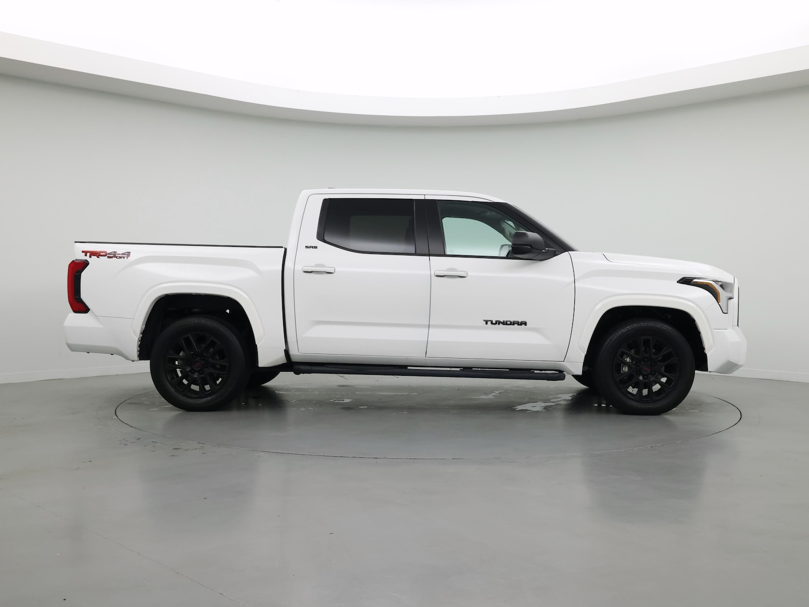 2024 Toyota Tundra SR5 - Photo 8