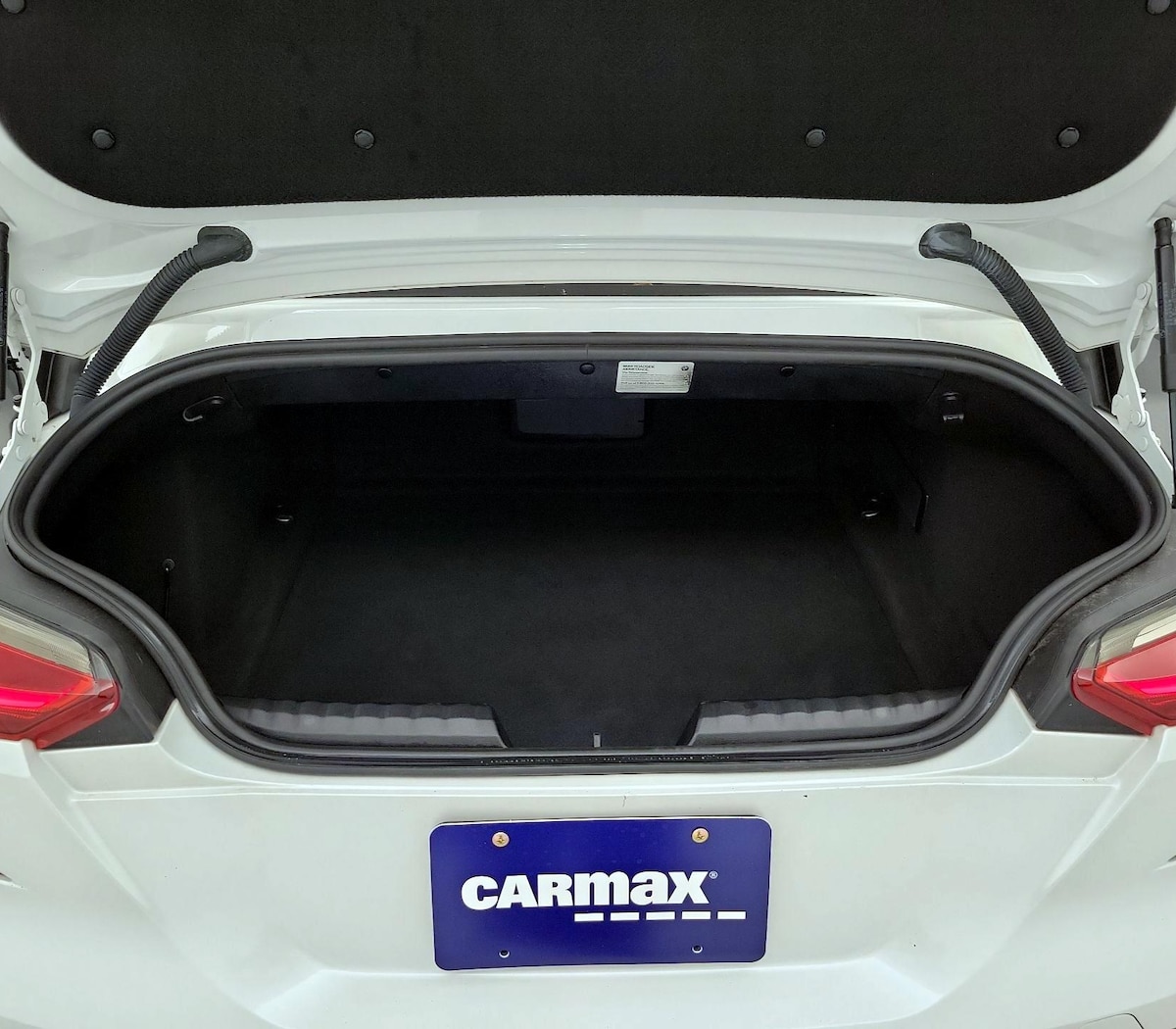 Trunk/Cargo (Seats Up)