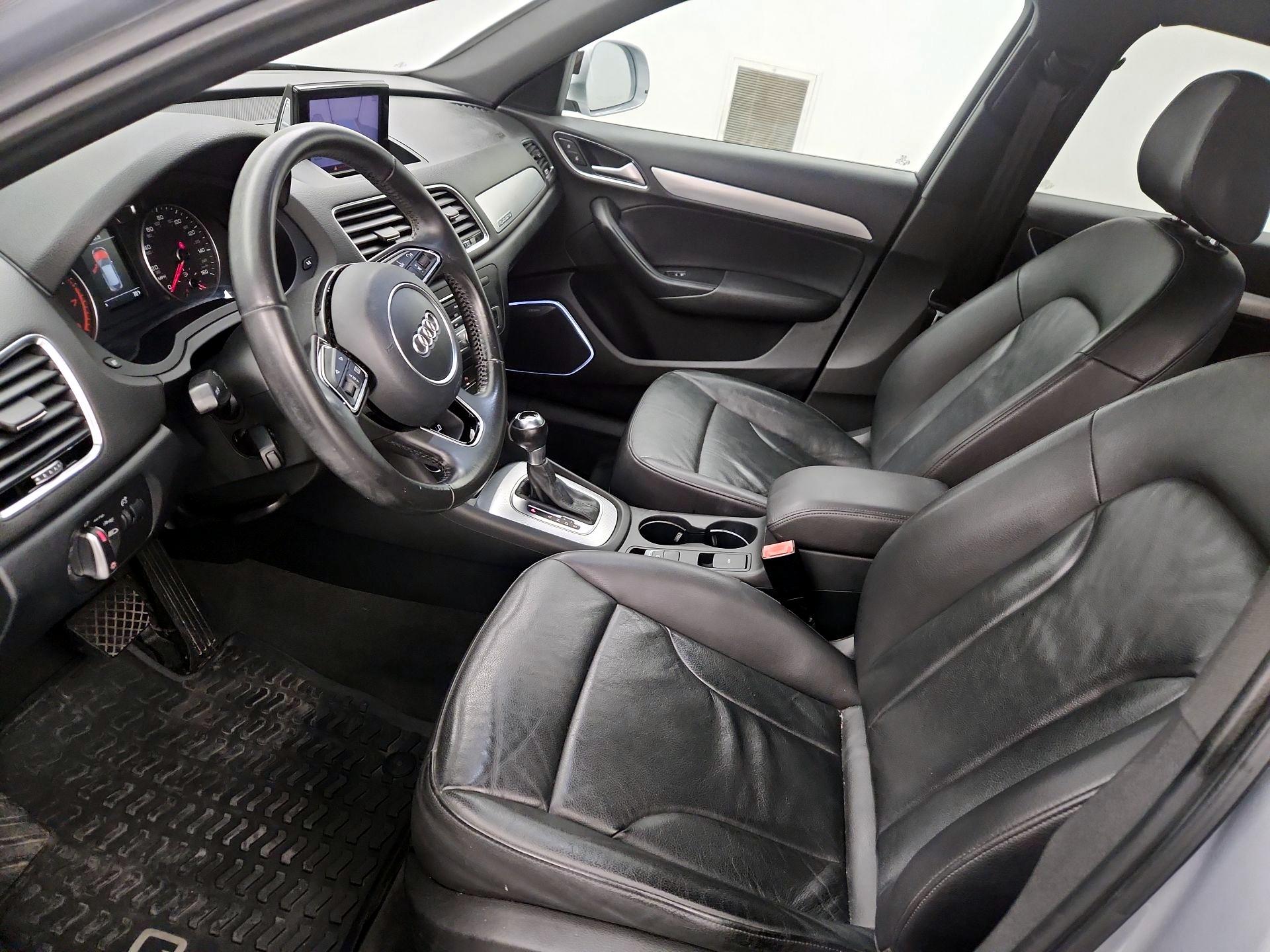 Thumbnail: 2016 Audi Q3 - 11