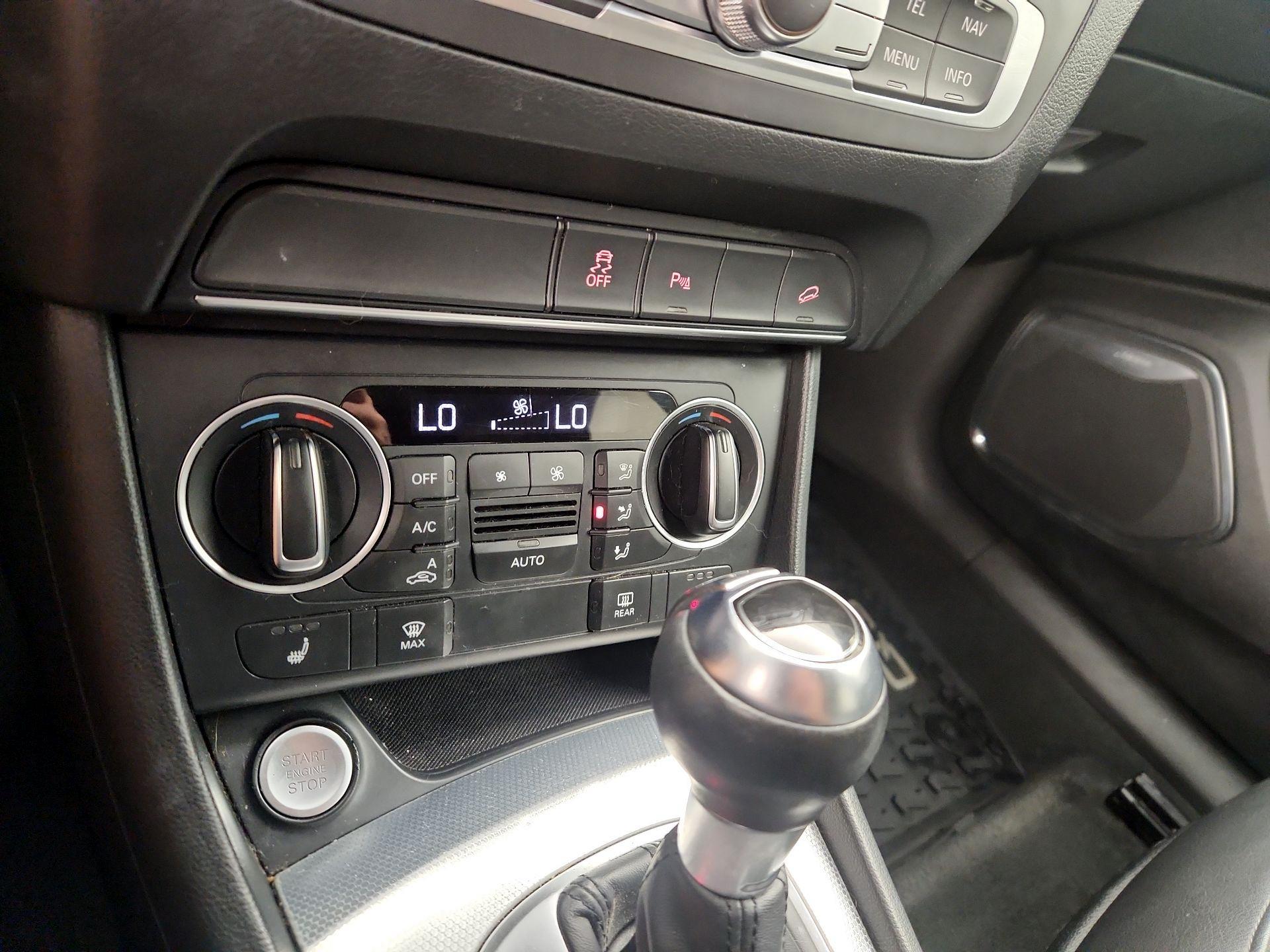 Thumbnail: 2016 Audi Q3 - 16
