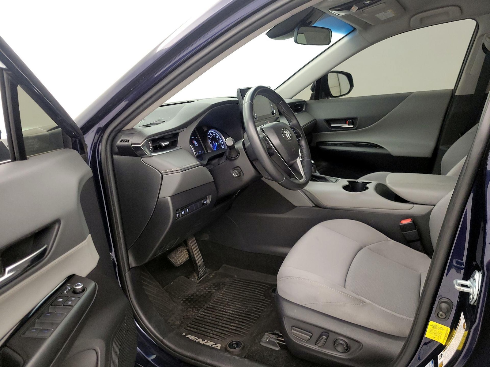 Power Seat(s) & Side Airbags
