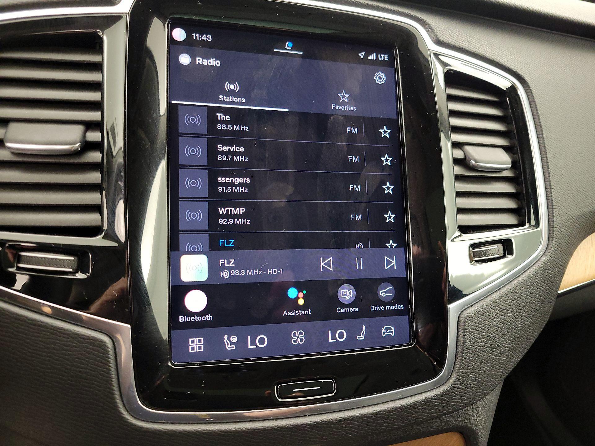 Thumbnail: 2025 Volvo XC90 - 16