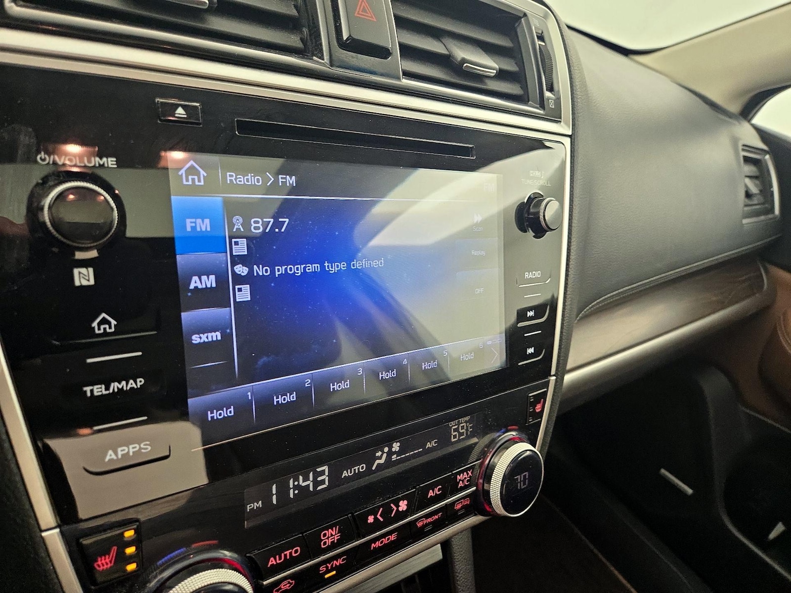2018 Subaru Outback Touring - Photo 17