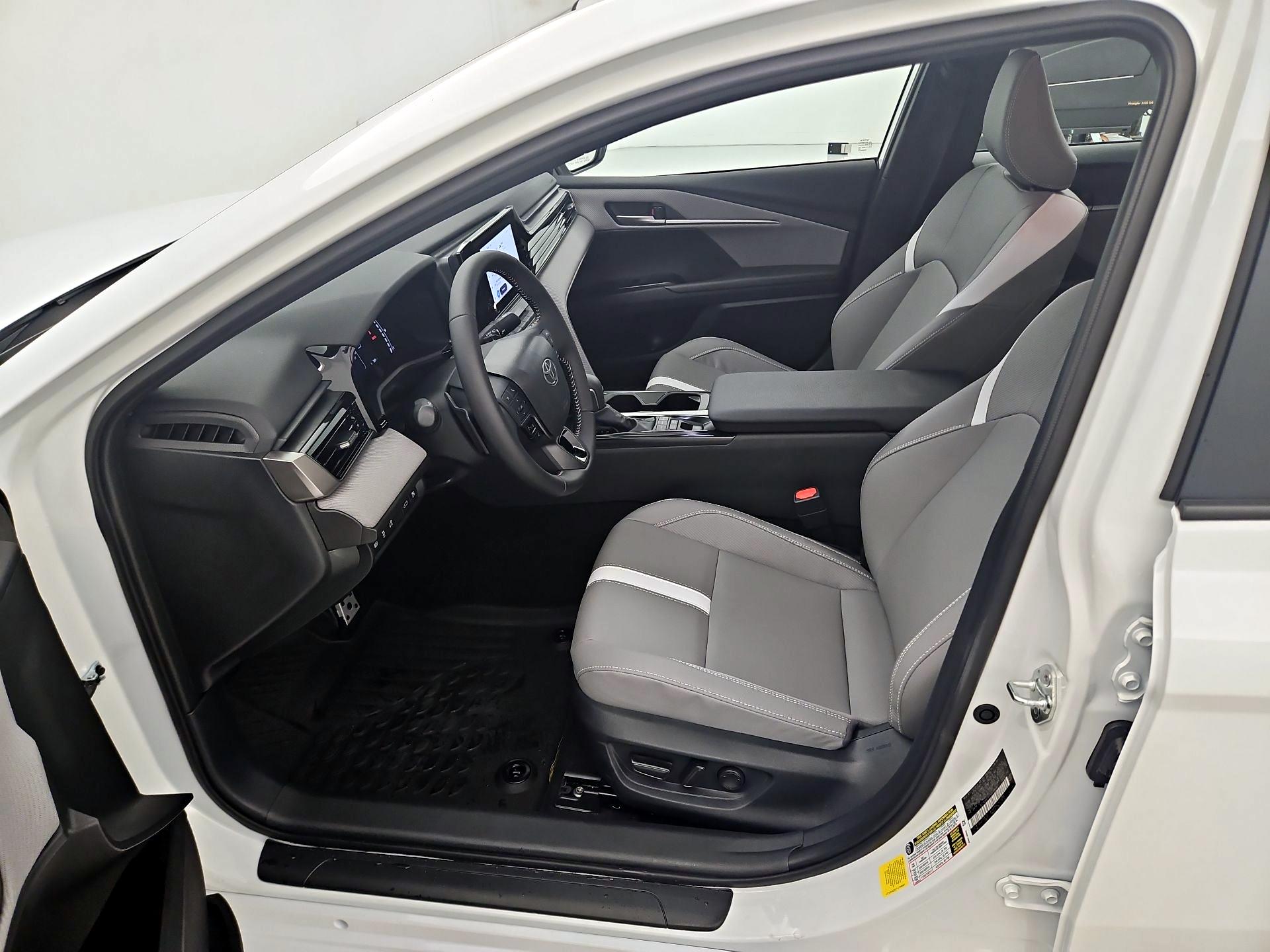 Thumbnail: 2026 Toyota Camry - 11