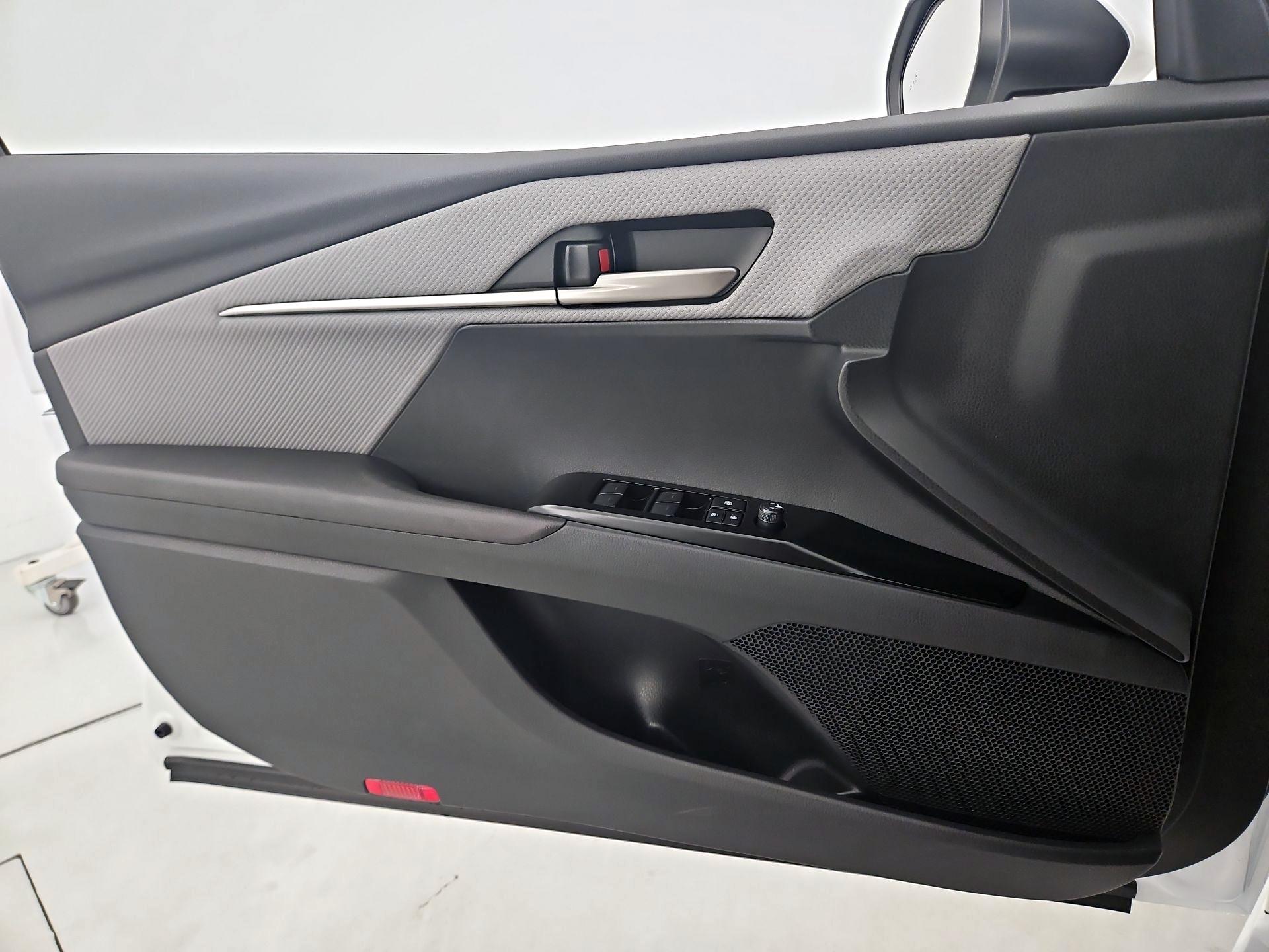 Thumbnail: 2026 Toyota Camry - 12