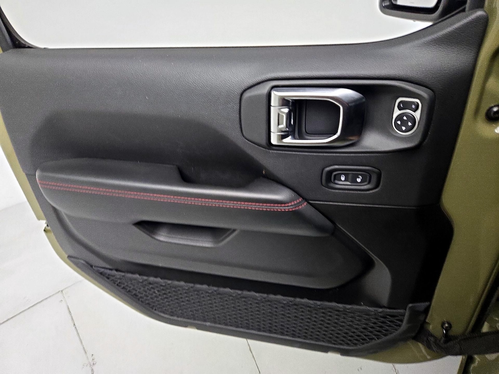 2025 Jeep Wrangler 4-Door Rubicon X - Photo 13