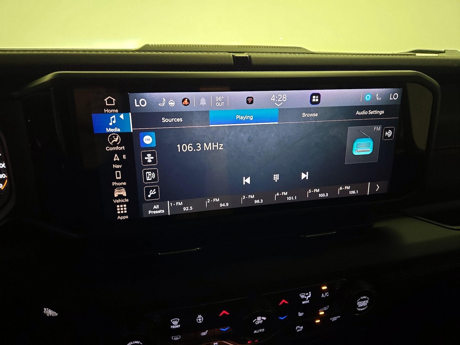 2025 Jeep Wrangler 4-Door Rubicon X - Photo 17