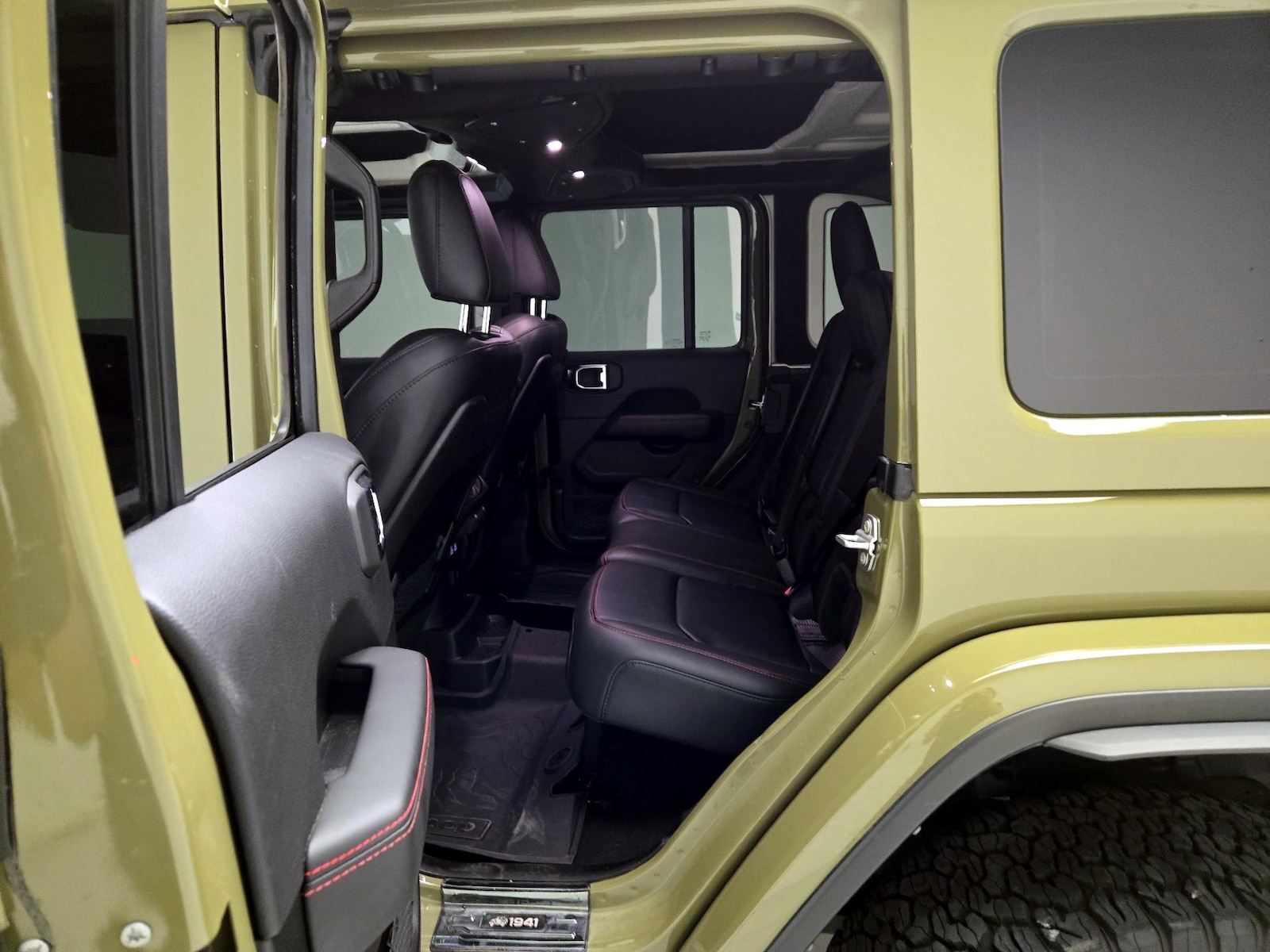 2025 Jeep Wrangler 4-Door Rubicon X - Photo 21