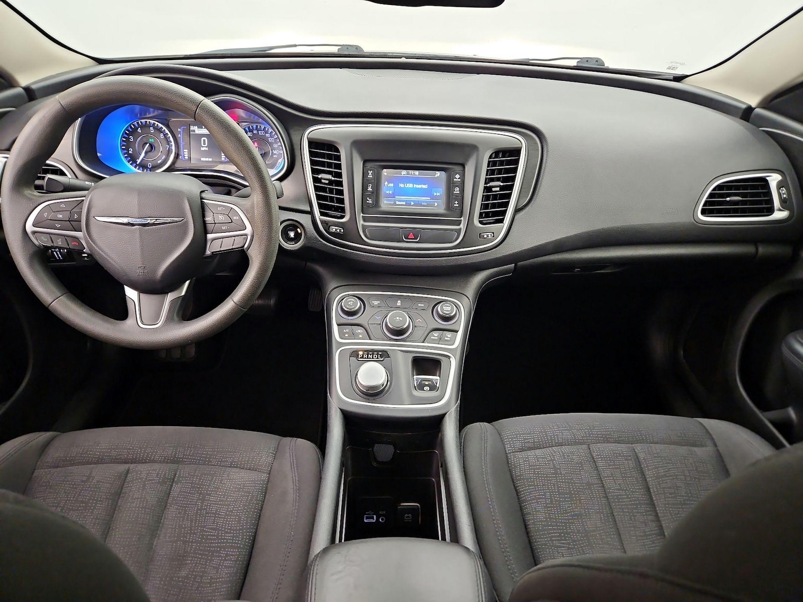 2015 Chrysler 200 Limited - Photo 10