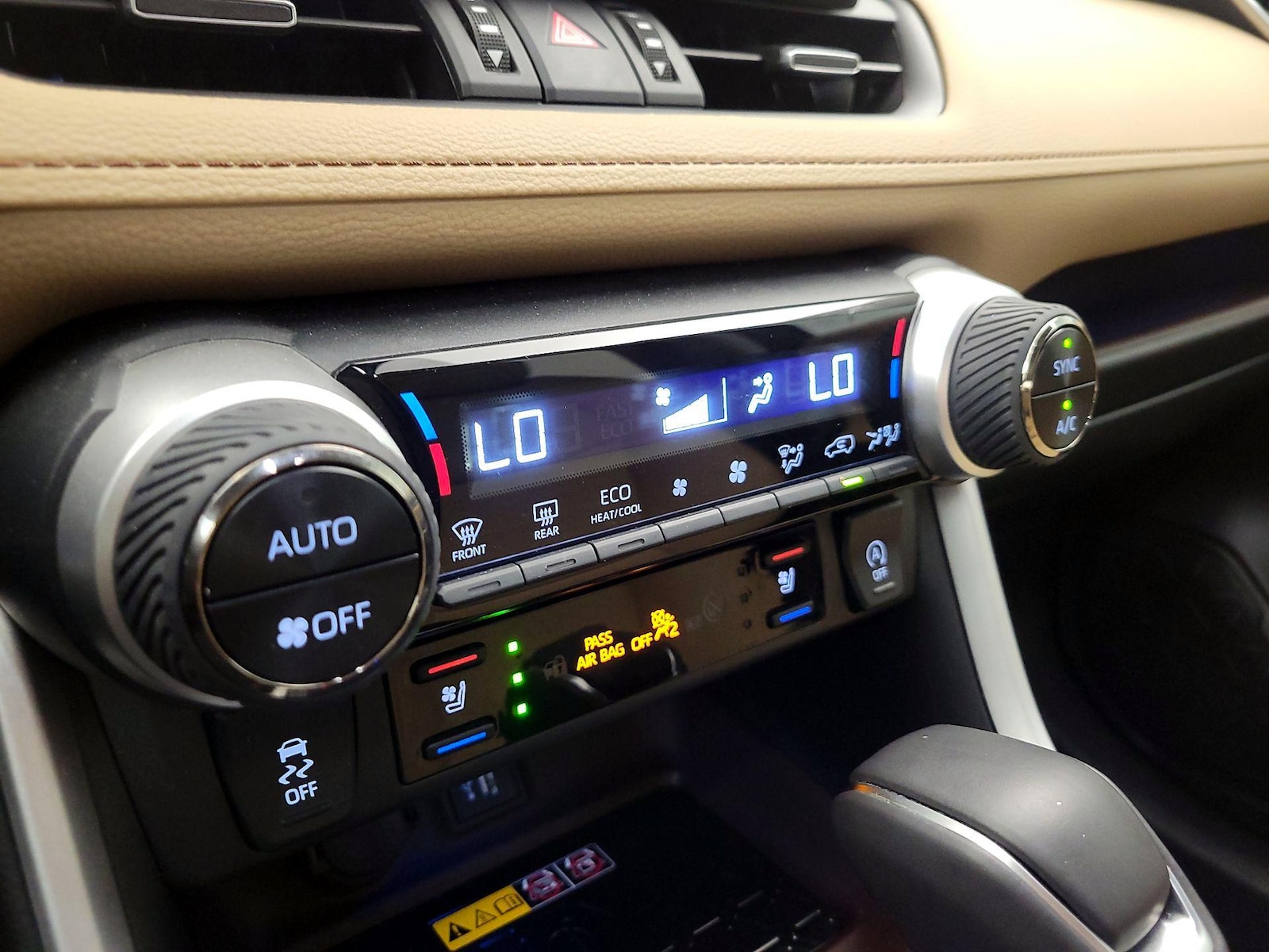 2025 Toyota RAV4 Limited - Photo 17