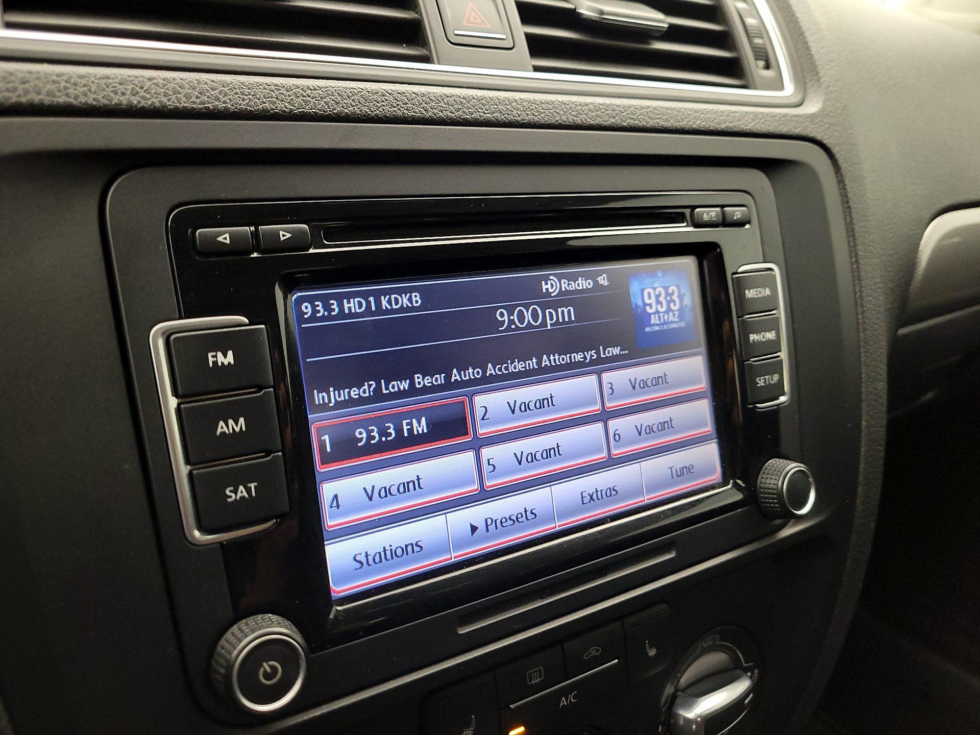 Thumbnail: 2015 Volkswagen Jetta - 15