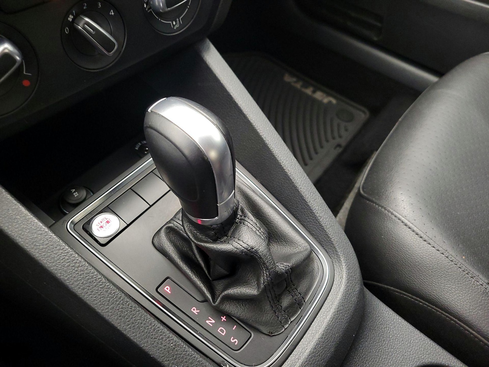 2015 Volkswagen Jetta SE - Photo 18