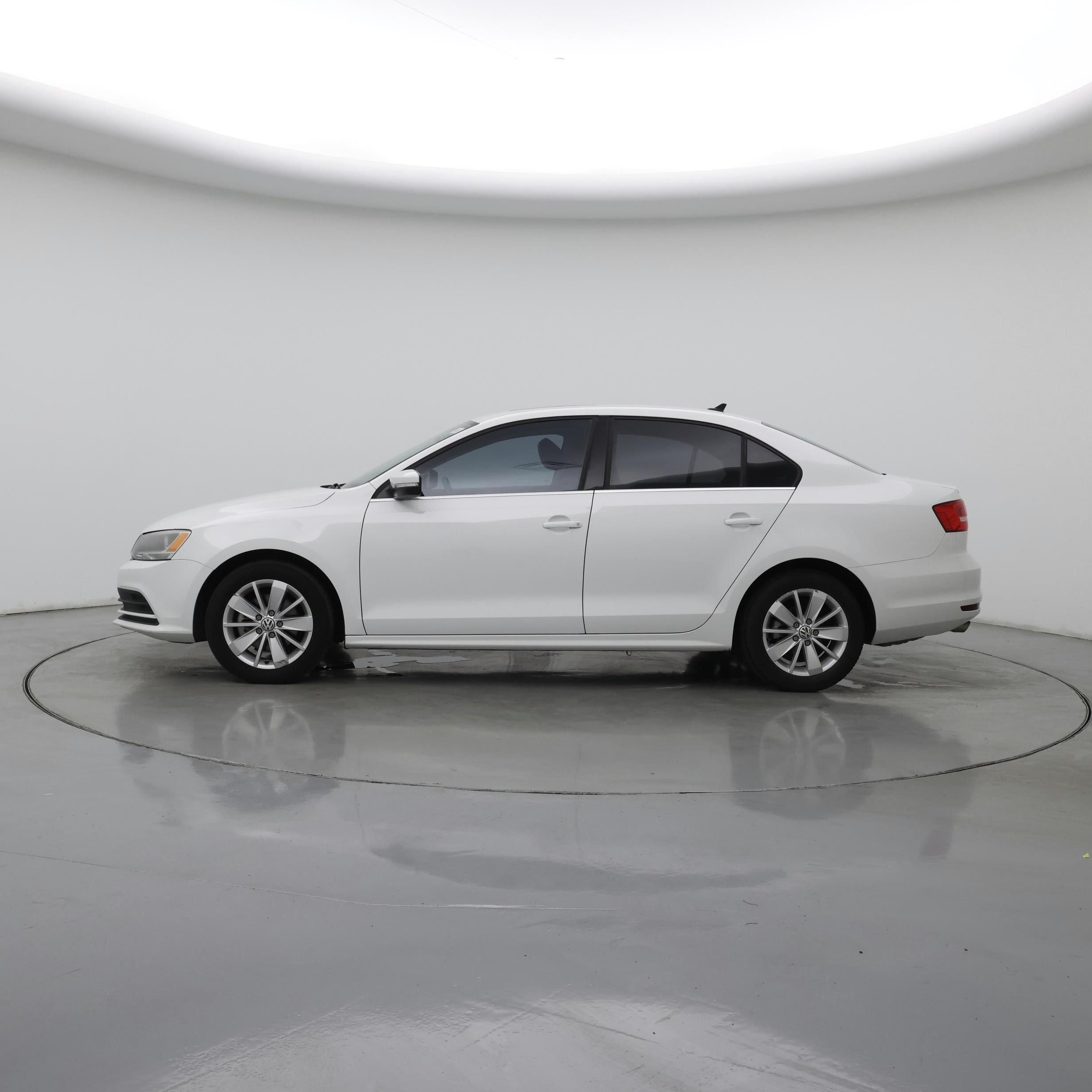 Thumbnail: 2015 Volkswagen Jetta - 3