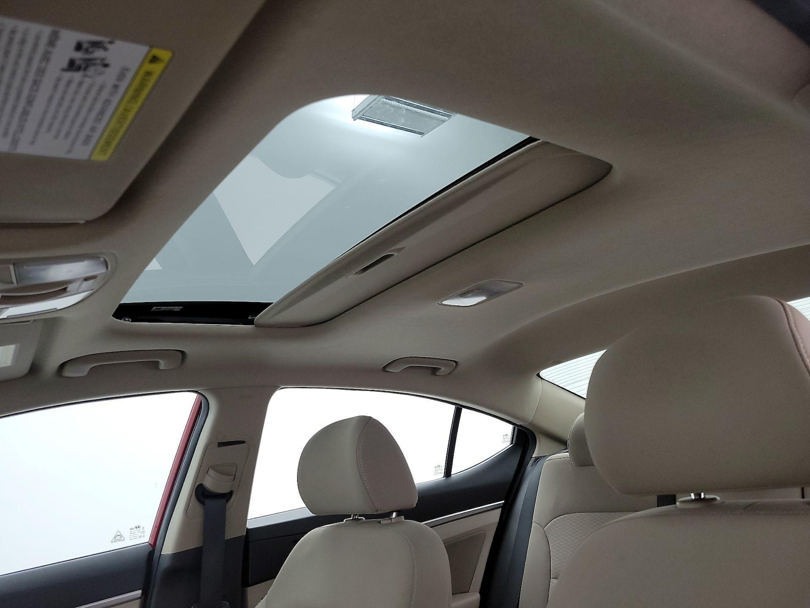 Sunroof(s) & Overhead Airbags