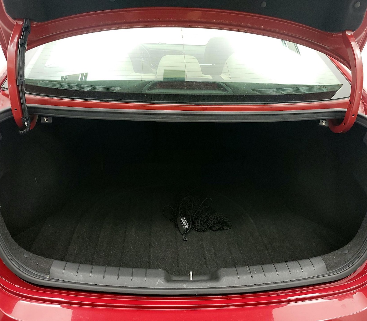 Trunk/Cargo (Seats Up)
