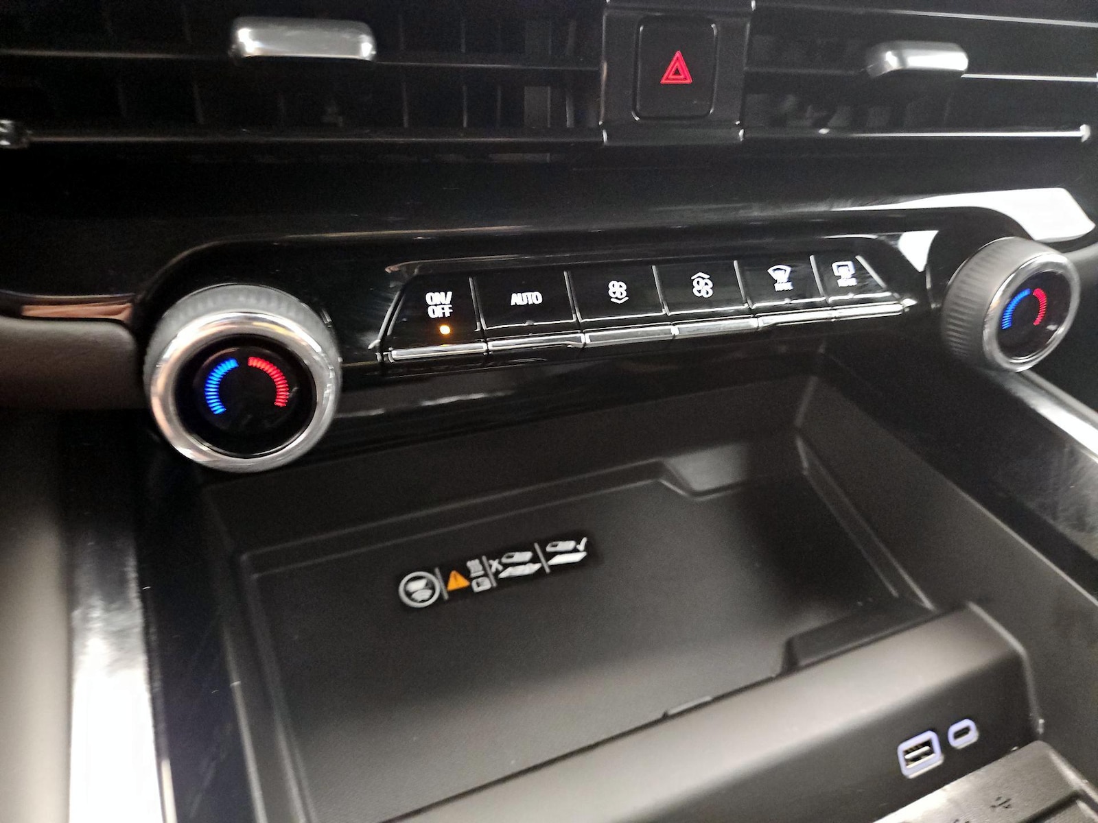 2025 Chevrolet Tahoe RST - Photo 18