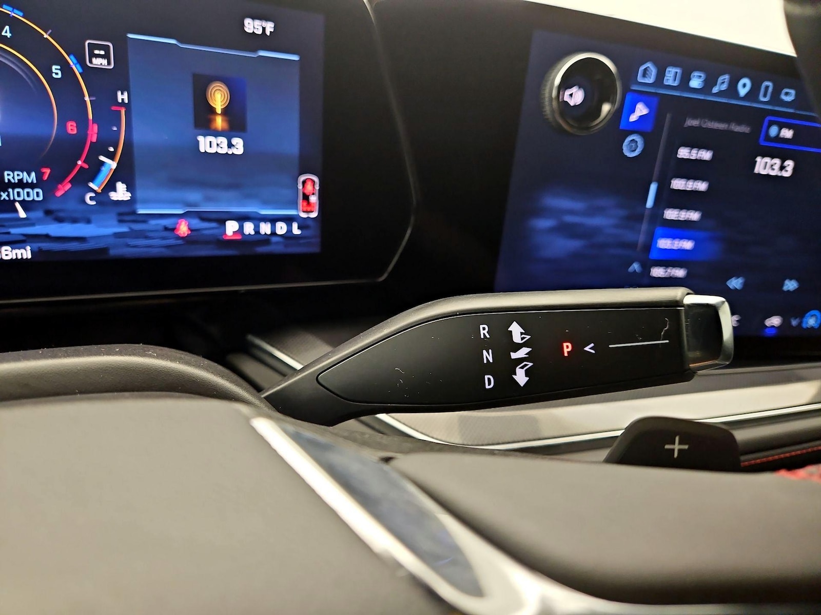 2025 Chevrolet Tahoe RST - Photo 19