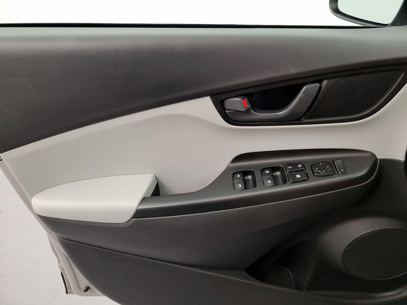 2023 Hyundai Kona SEL - Photo 13