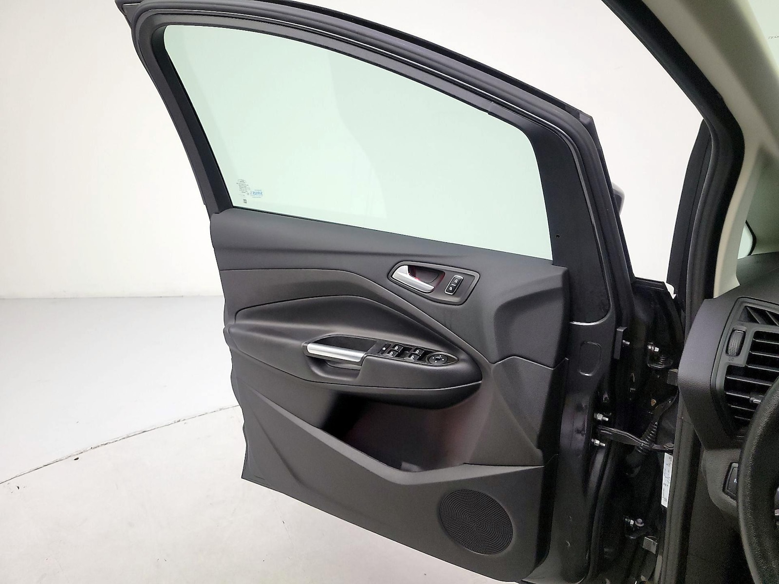 2016 Ford C-Max Energi SEL - Photo 13