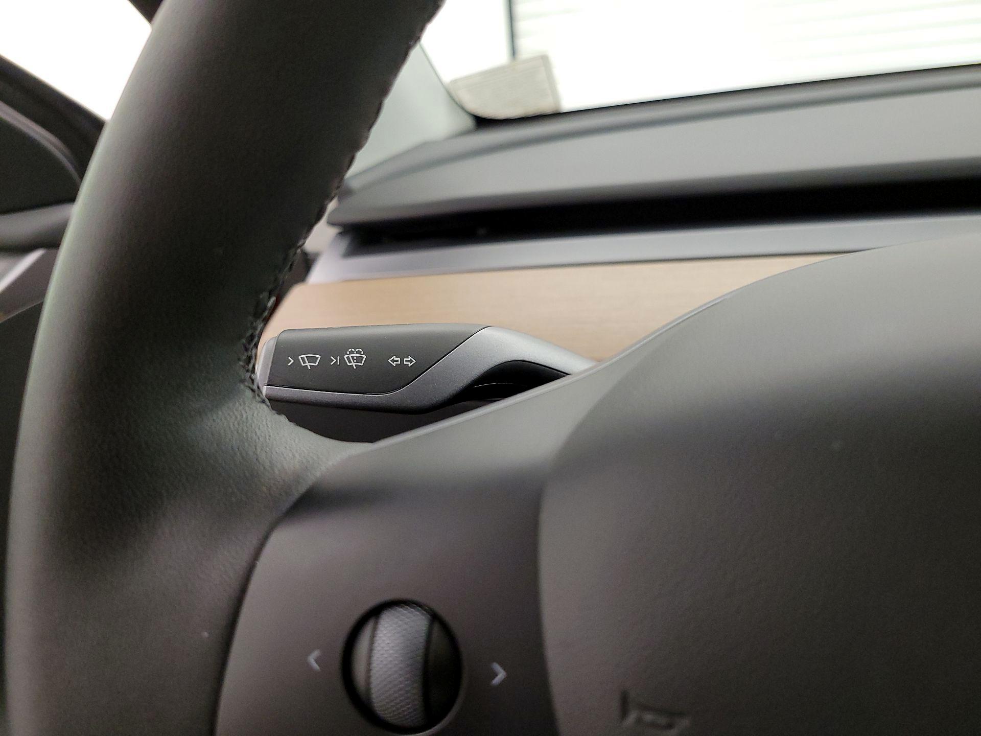 Thumbnail: 2022 Tesla Model Y - 13