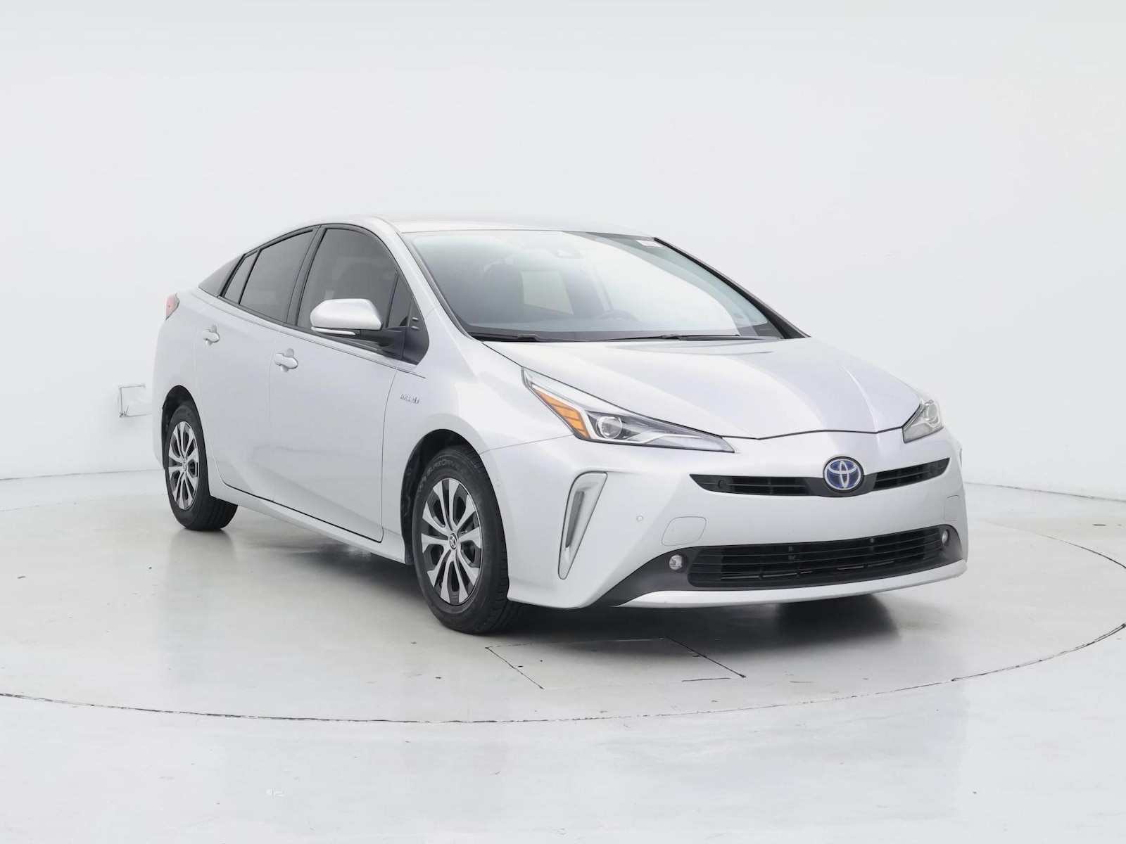 2021 Toyota Prius XLE - Photo 2