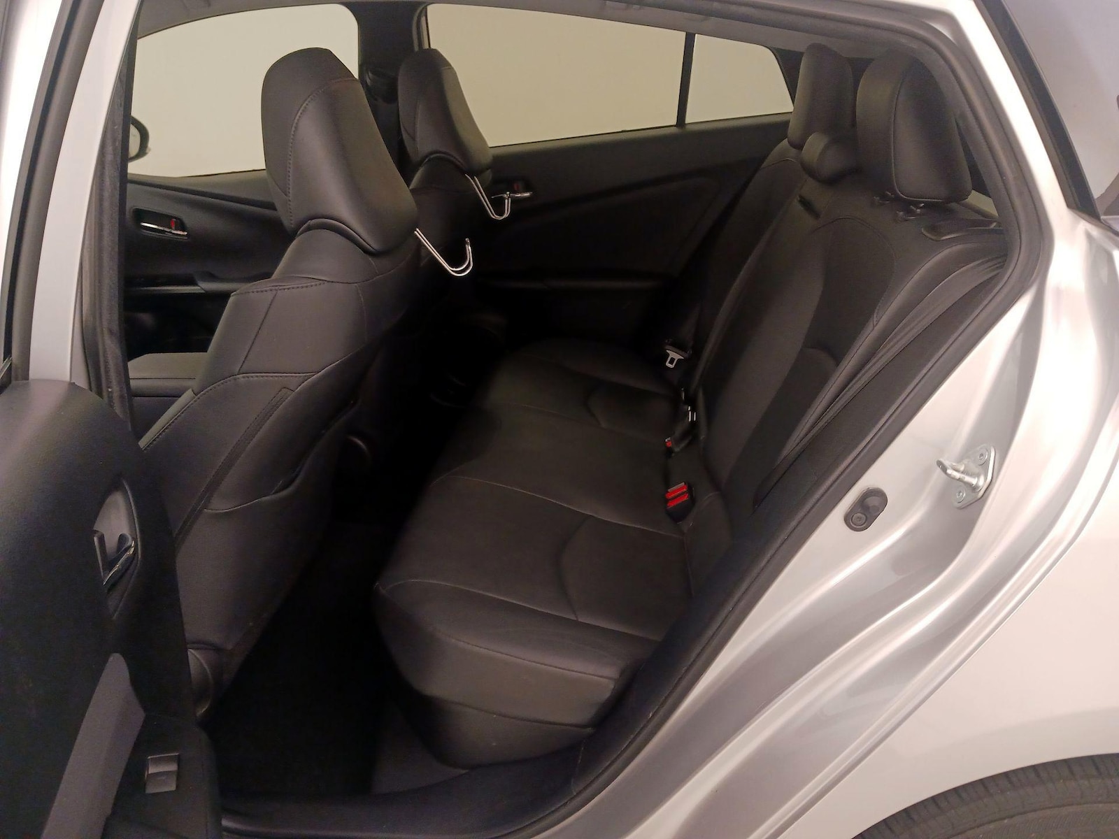 2021 Toyota Prius XLE - Photo 20