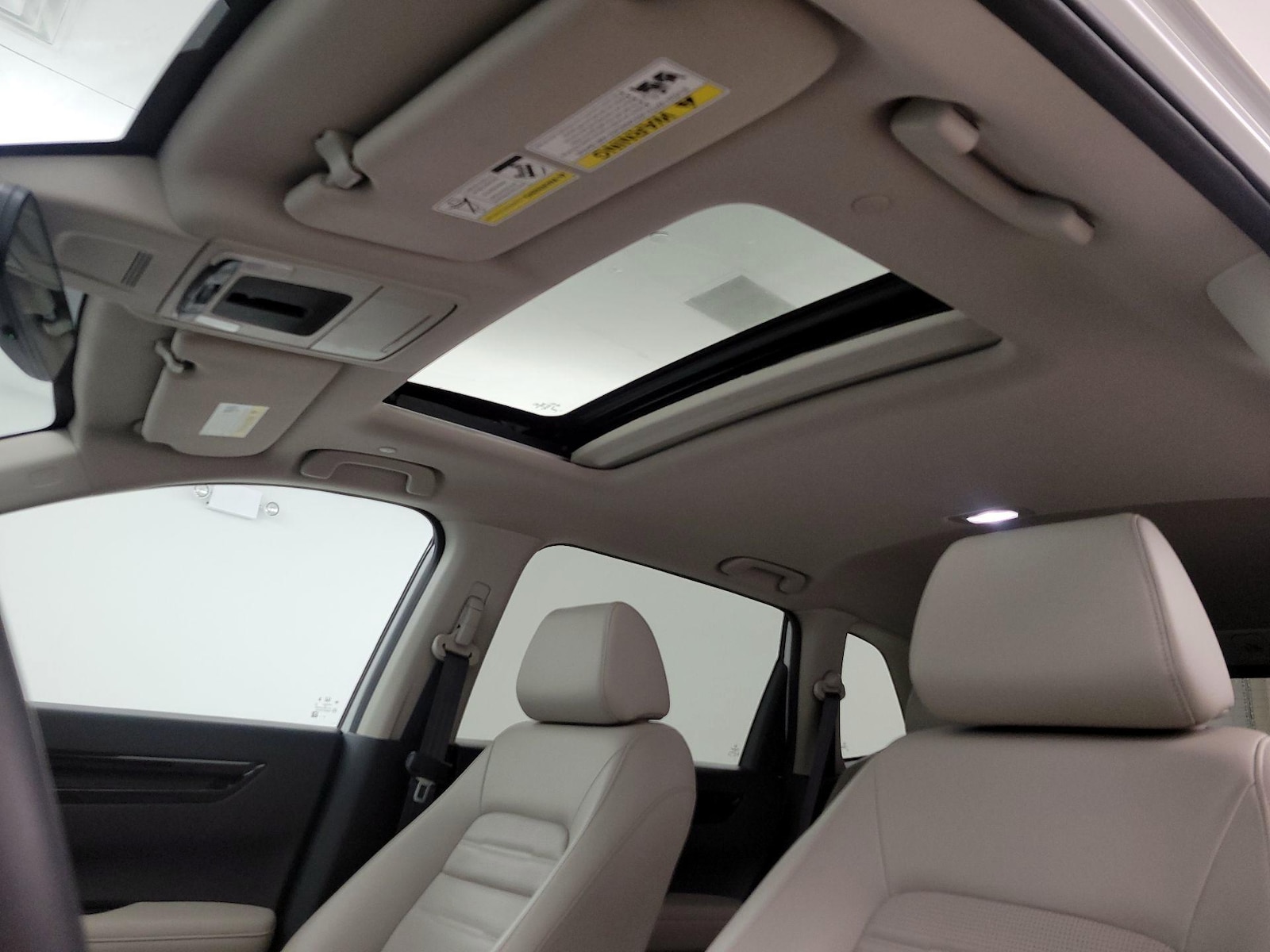Sunroof(s) & Overhead Airbags