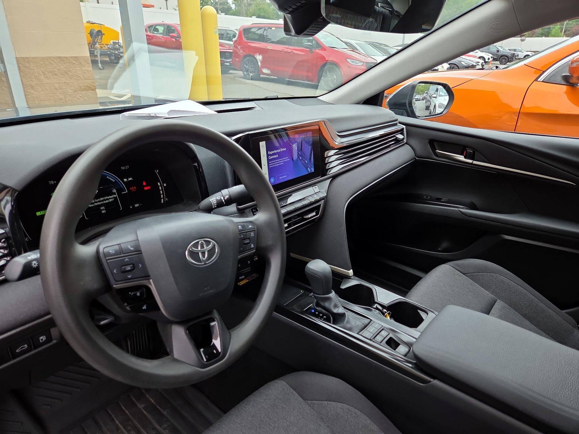 Thumbnail: 2025 Toyota Camry - 9