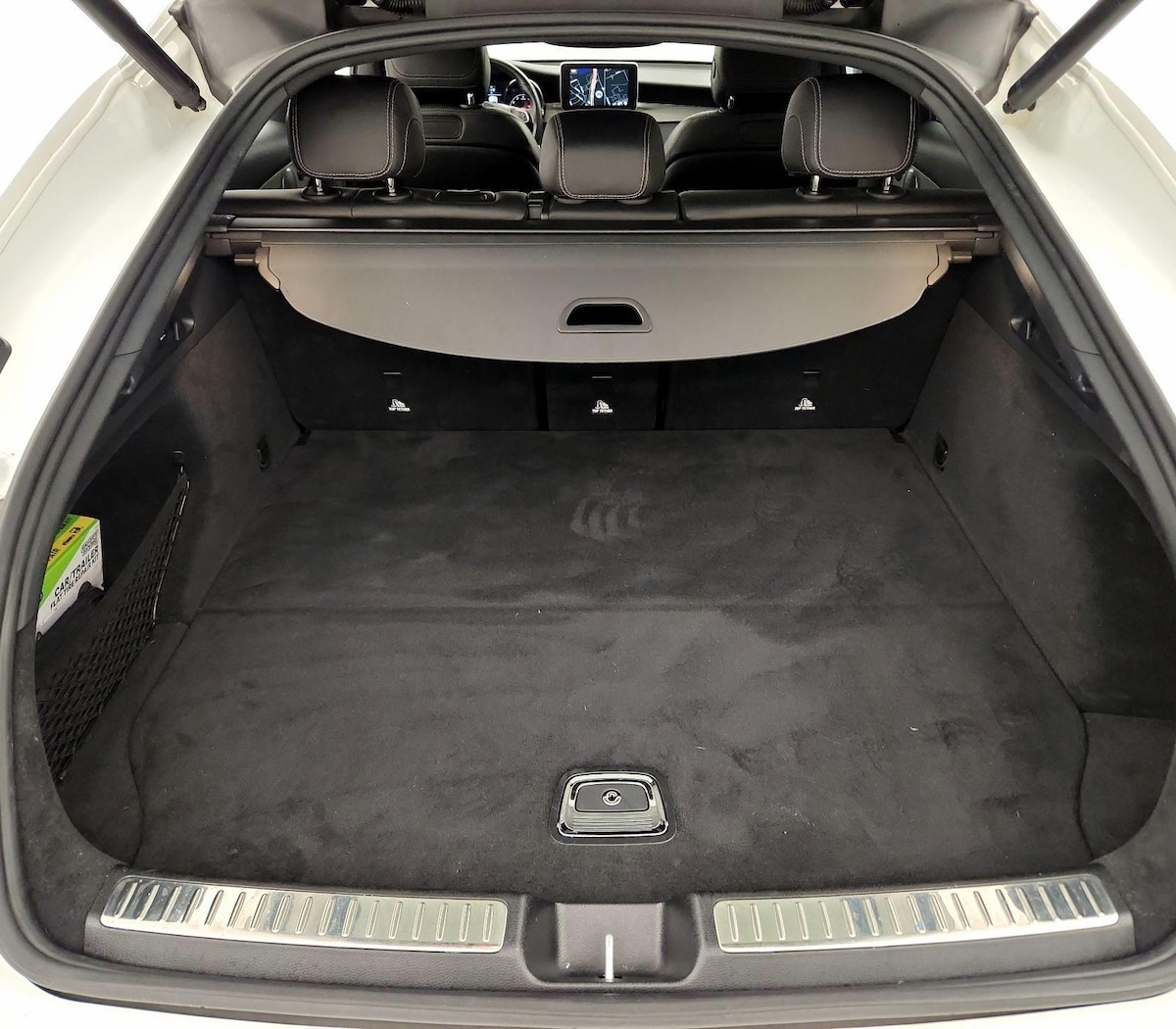 Trunk/Cargo (Seats Up)