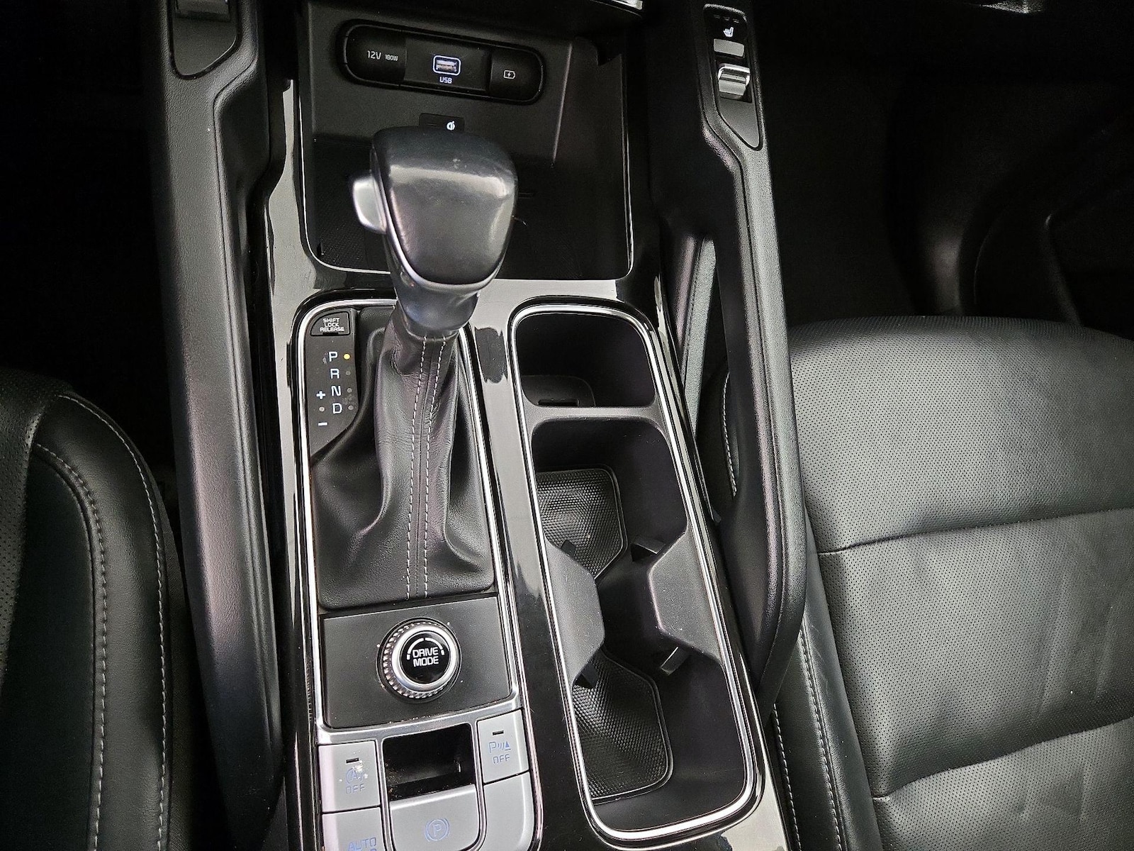 2022 Kia Telluride S - Photo 19