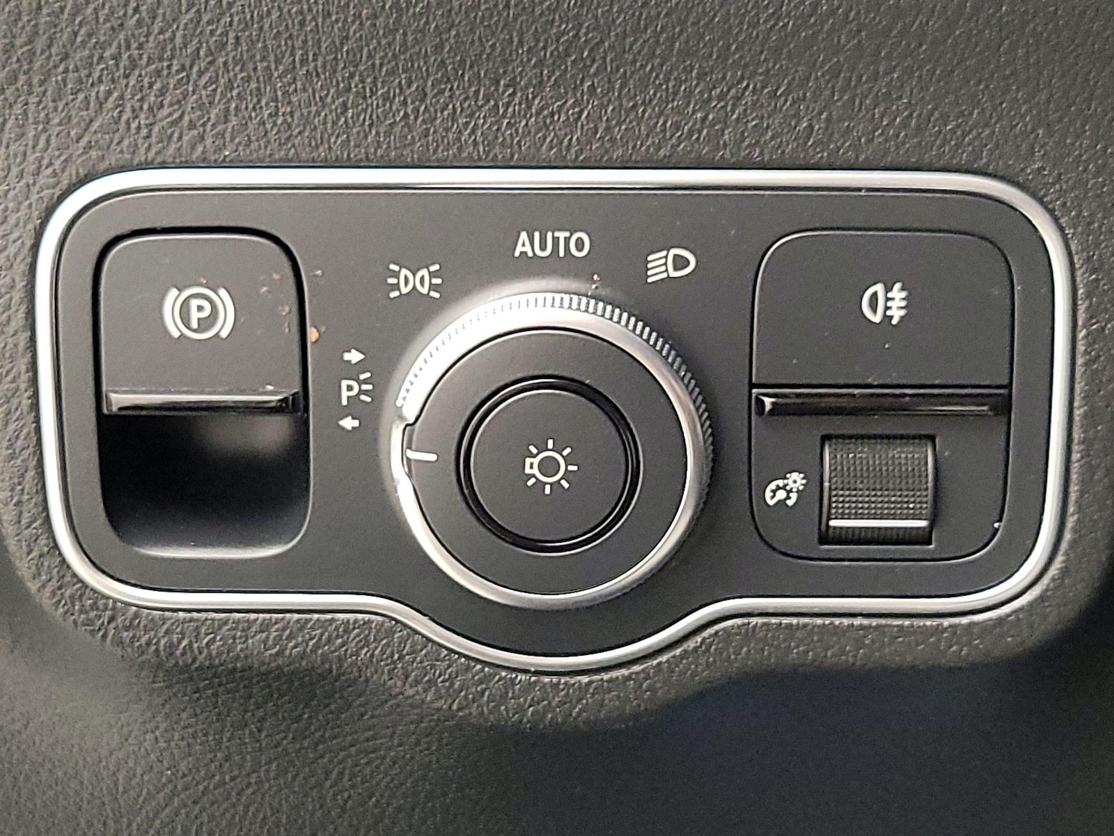 2023 Mercedes-Benz GLA Base - Photo 14