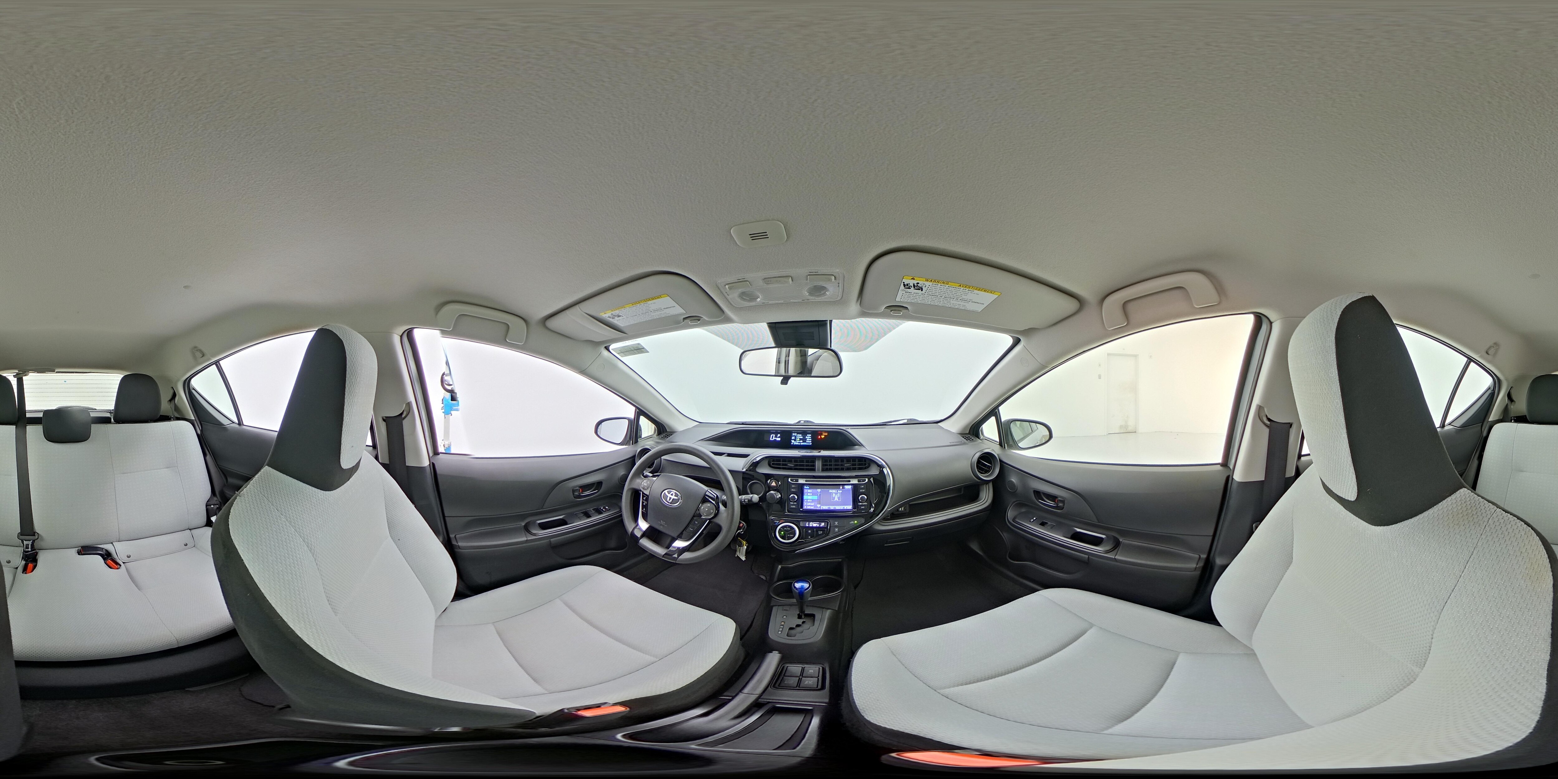 2018 Toyota Prius c One - Photo 23