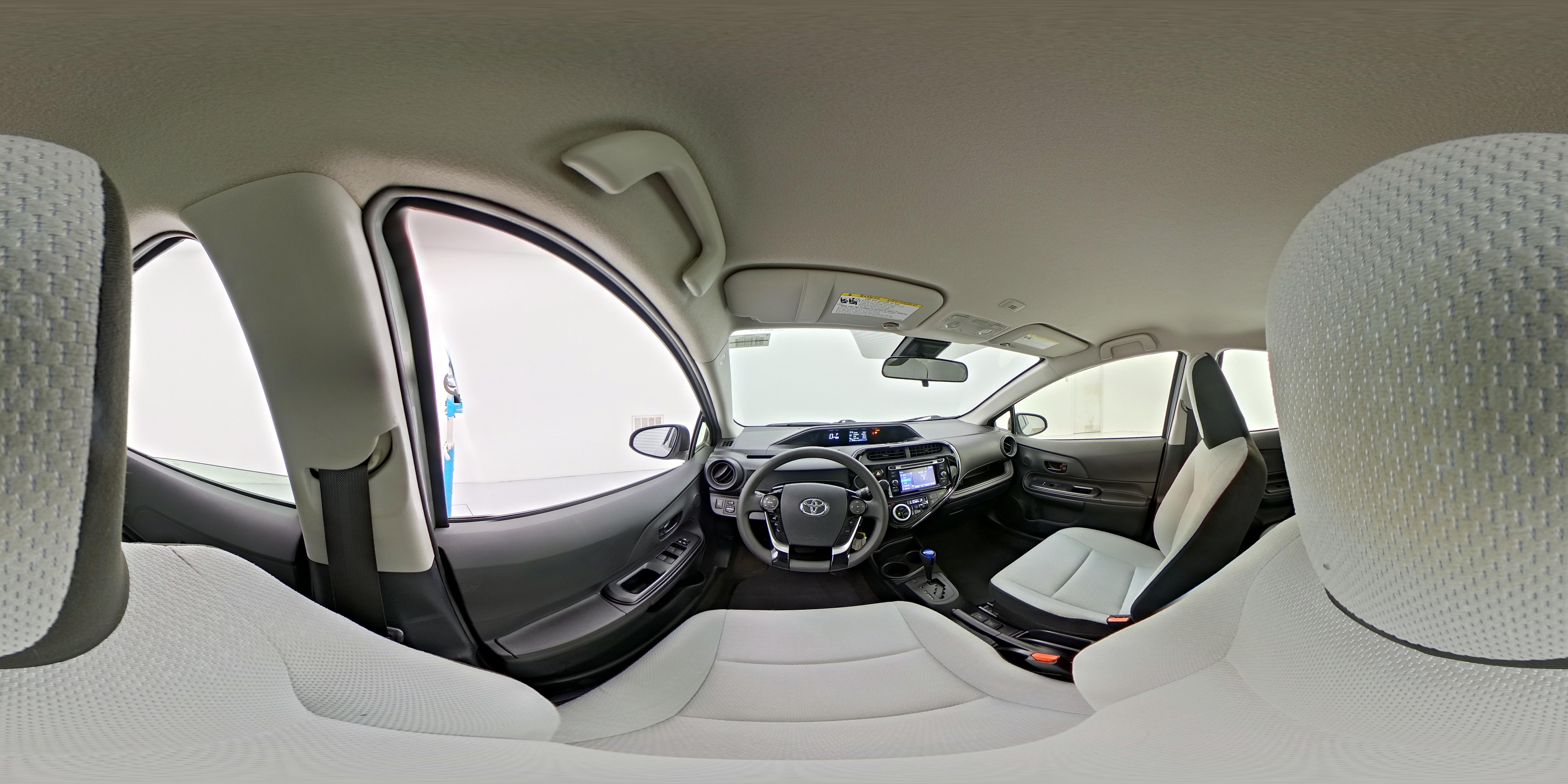 2018 Toyota Prius c One - Photo 25