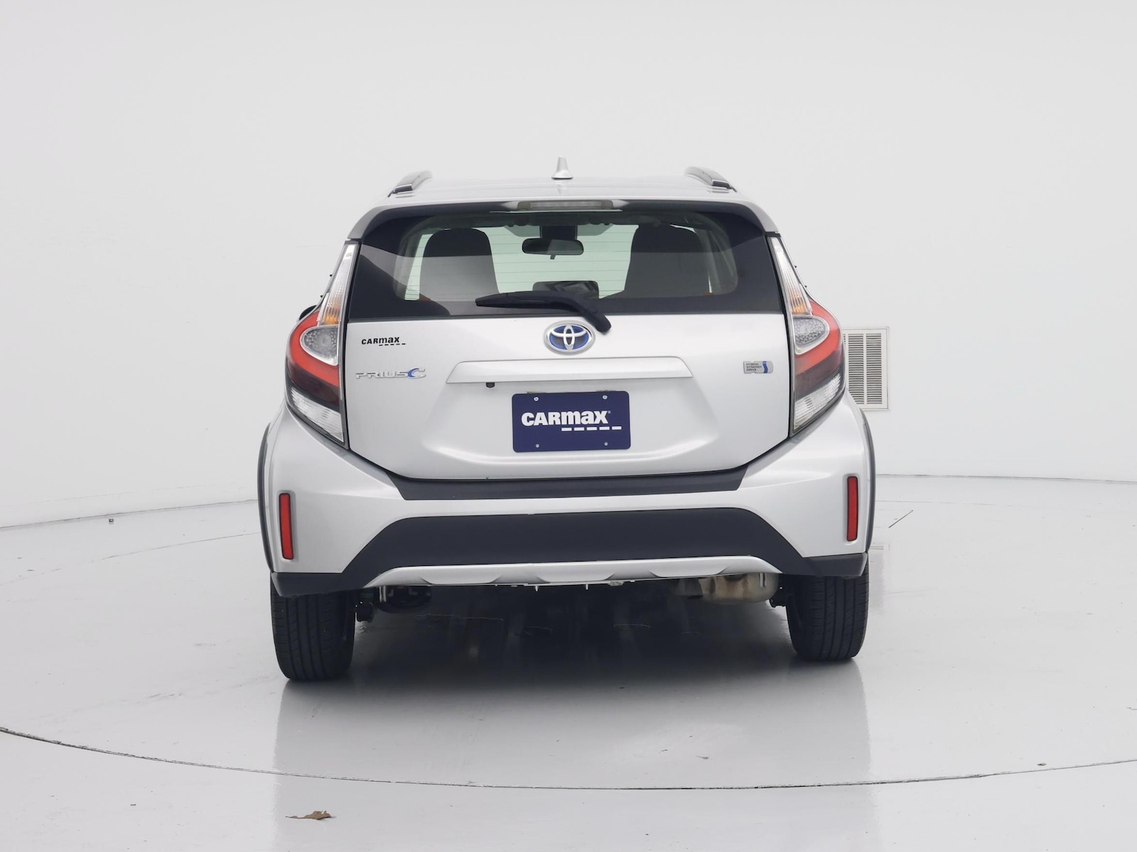 2018 Toyota Prius c One - Photo 7
